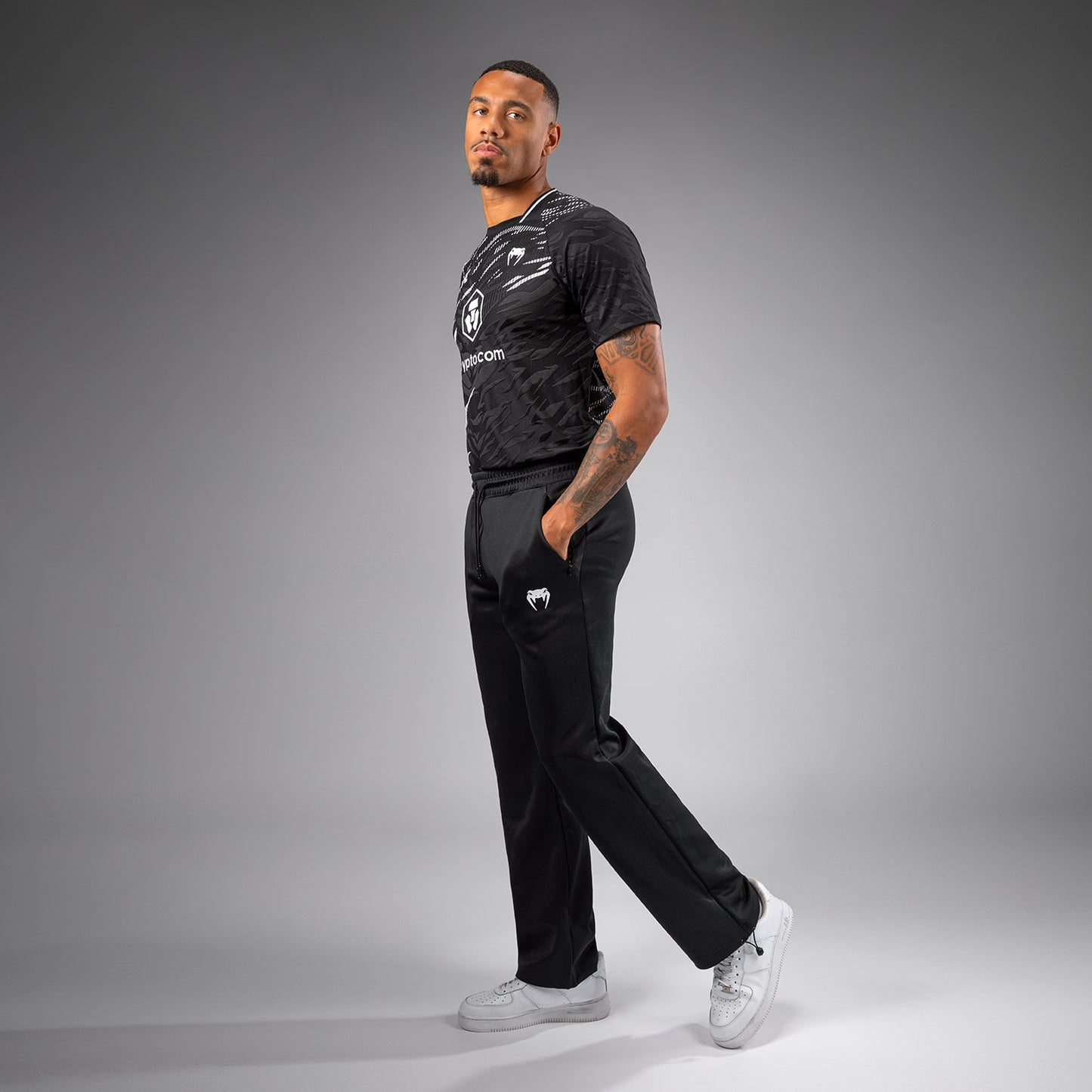UFC Fusion by Venum Authentic Fight Night Men’s Straight Leg Walkout Pant - Black
