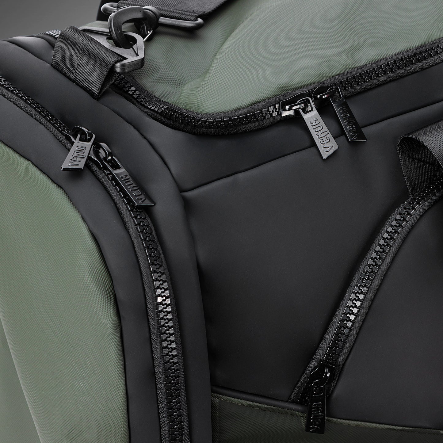 Venum Evo 2 Trainer Lite Duffle Bag - Black/Khaki