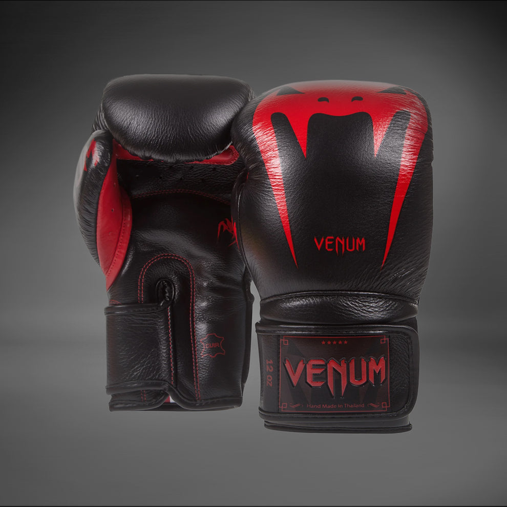 Venum Giant 3.0 Boxing Gloves - Nappa Leather Black Devil