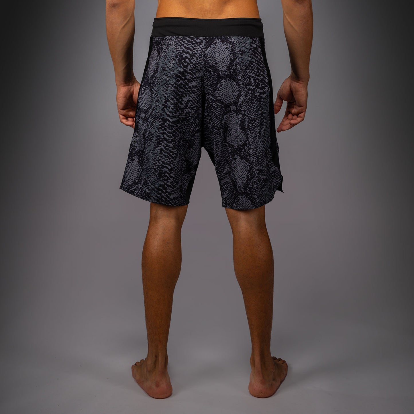 Venum G-Fit Scales Fightshorts - Black/ Charcoal Grey