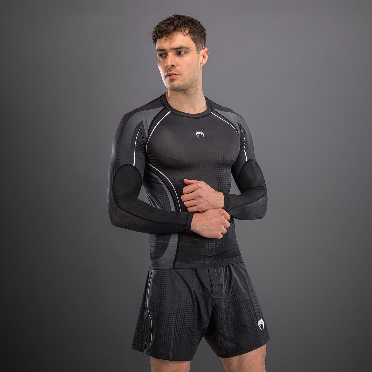 Venum Stealth Long Sleeve Rashguard - Black/White