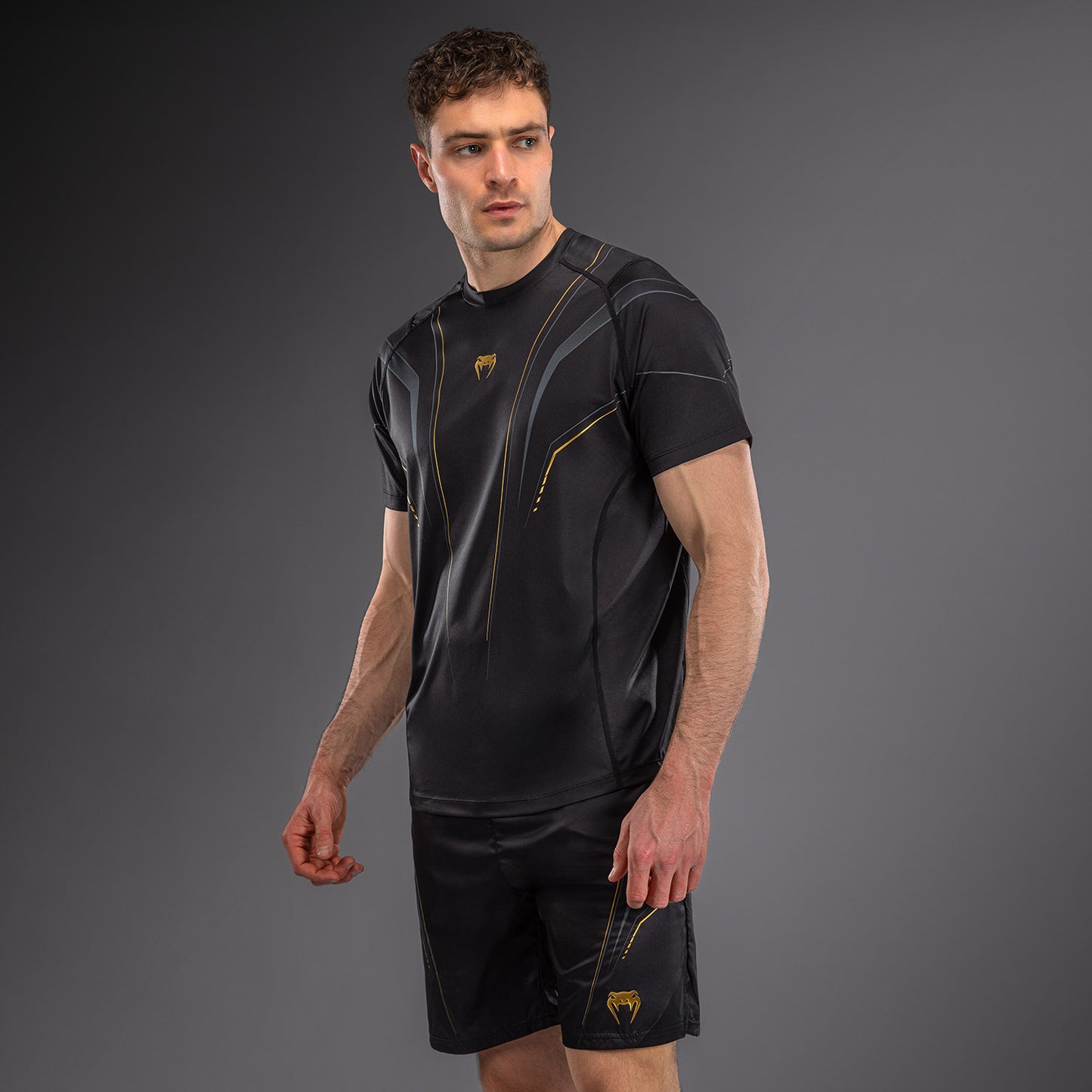 Venum Streamline Dry-Tech T-Shirt - Black/Gold
