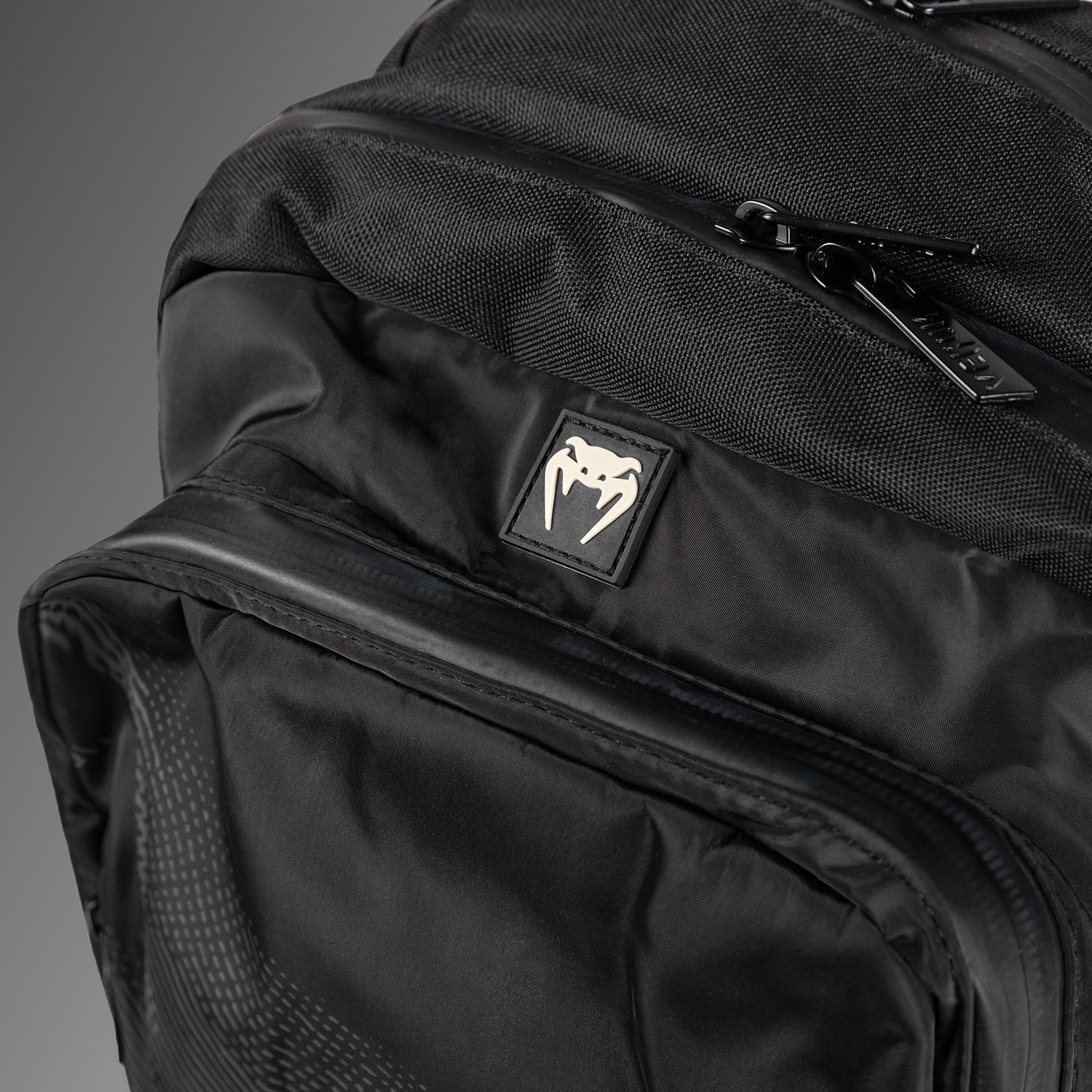 Venum Shockwave Backpack (20-25L)- Black - Venum Asia