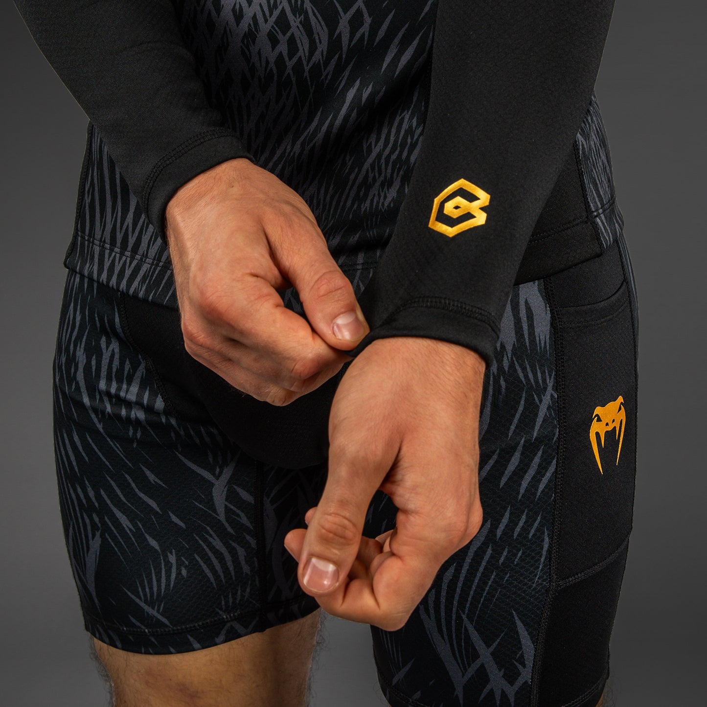 Venum x Chimaev Rashguards - Black/Grey