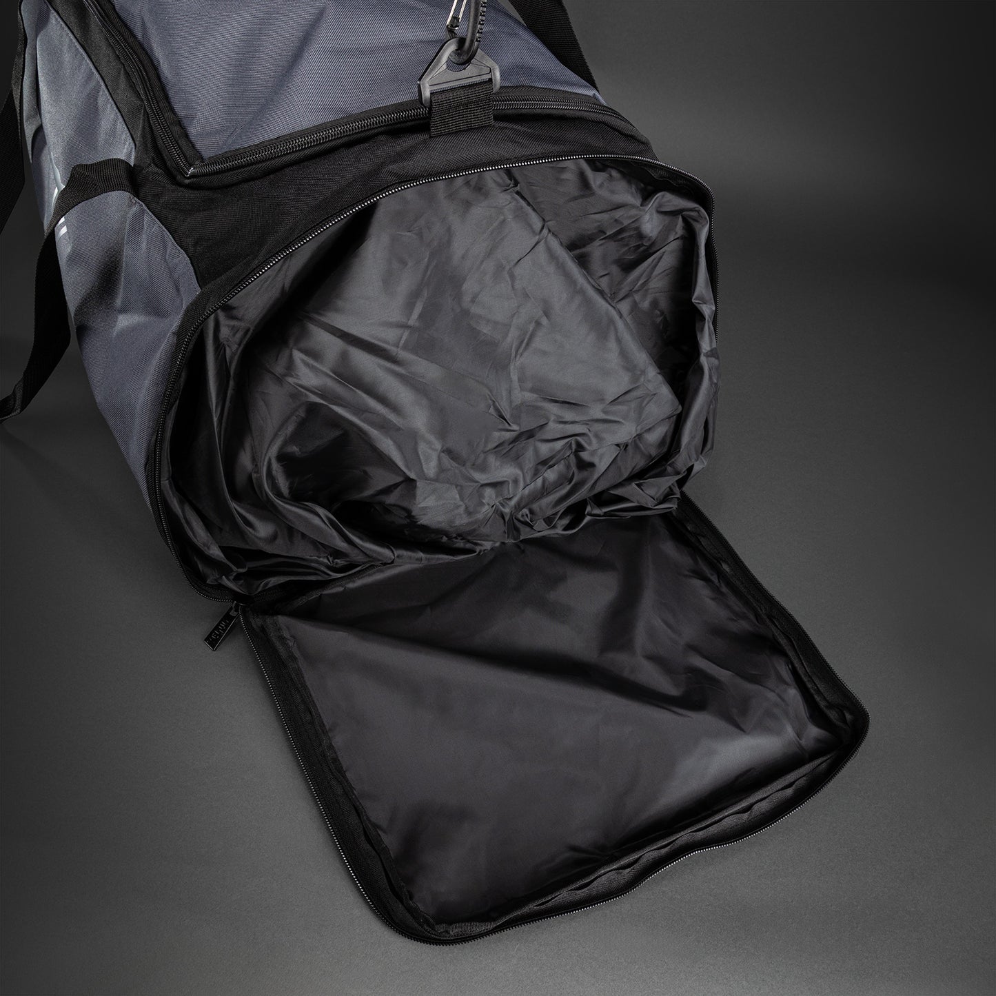 Venum Essential Sports Bags (37L) - Grey/Black