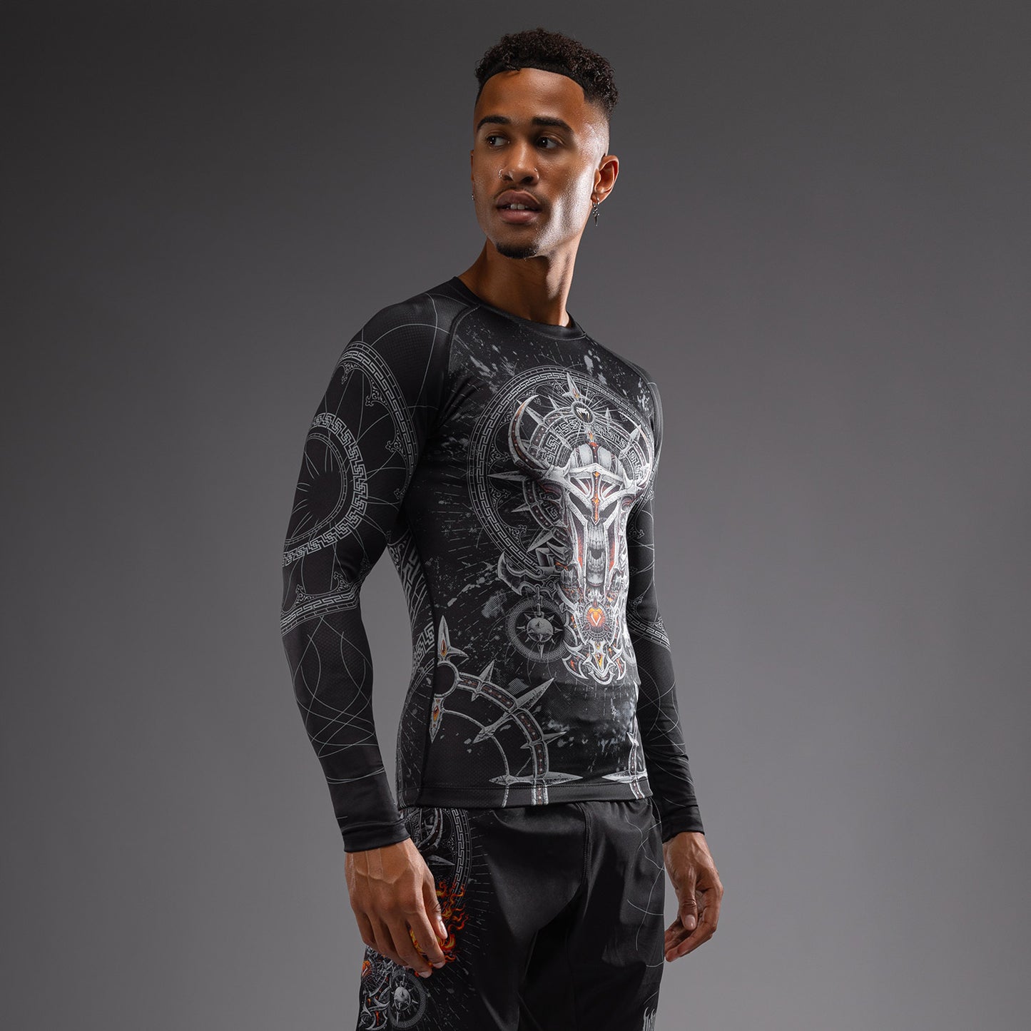 Venum Gladiator 5.0 Men's Long Sleeve Rashguard - Black/Silver
