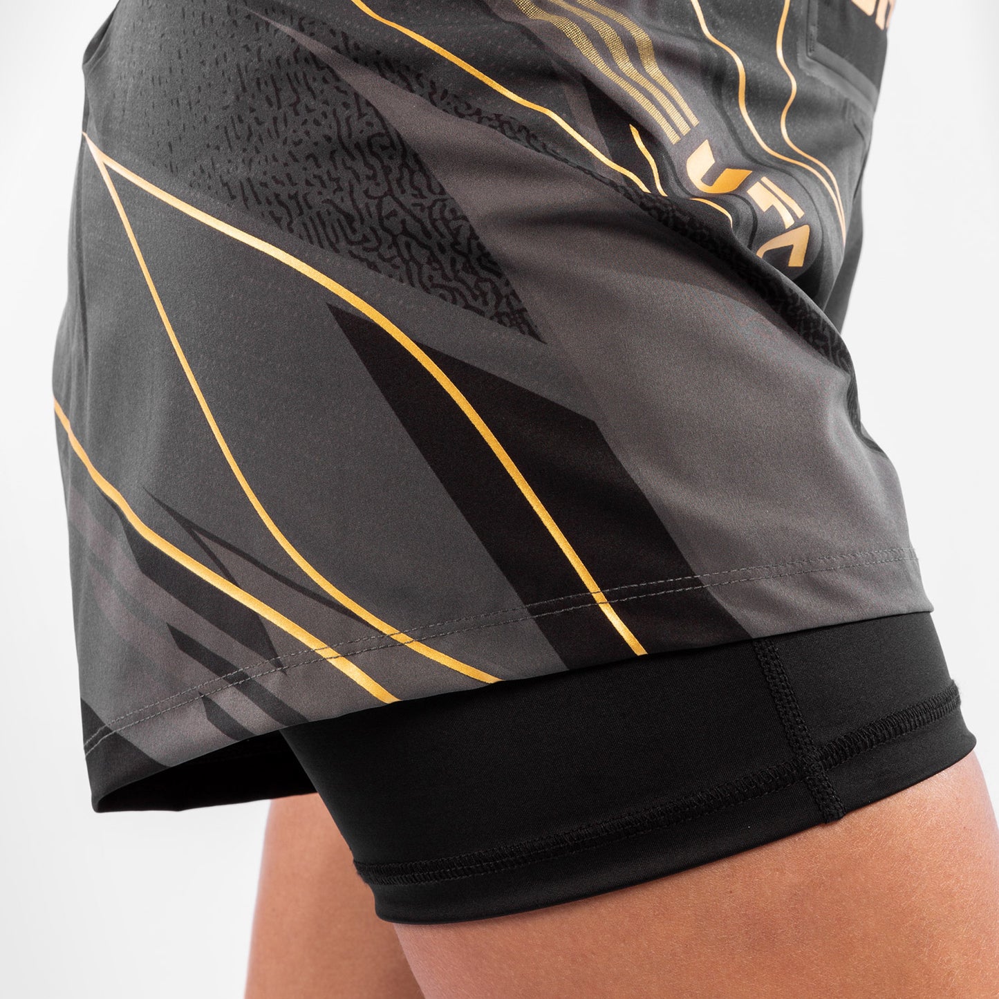UFC Venum Authentic Fight Night Women's Shorts - Short Fit - Champion