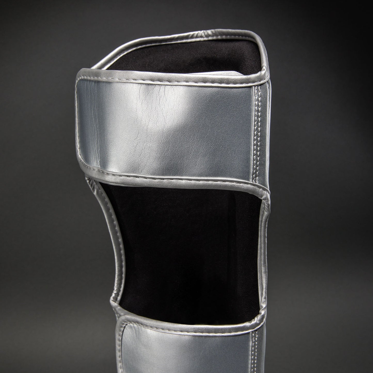 Venum Ringhorns Charger Shin Guards - Silver/Black