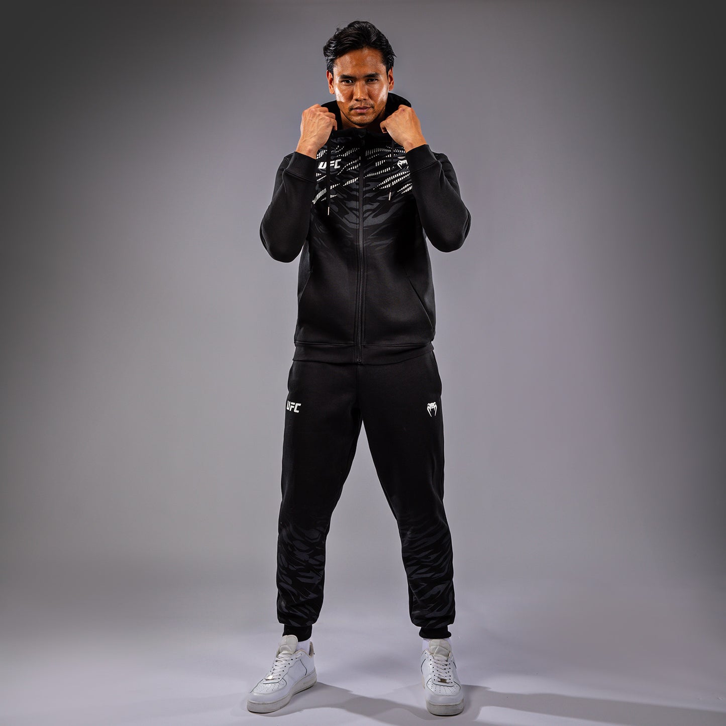 UFC Fusion by Venum Men’s Replica Zip Hoodie - Black