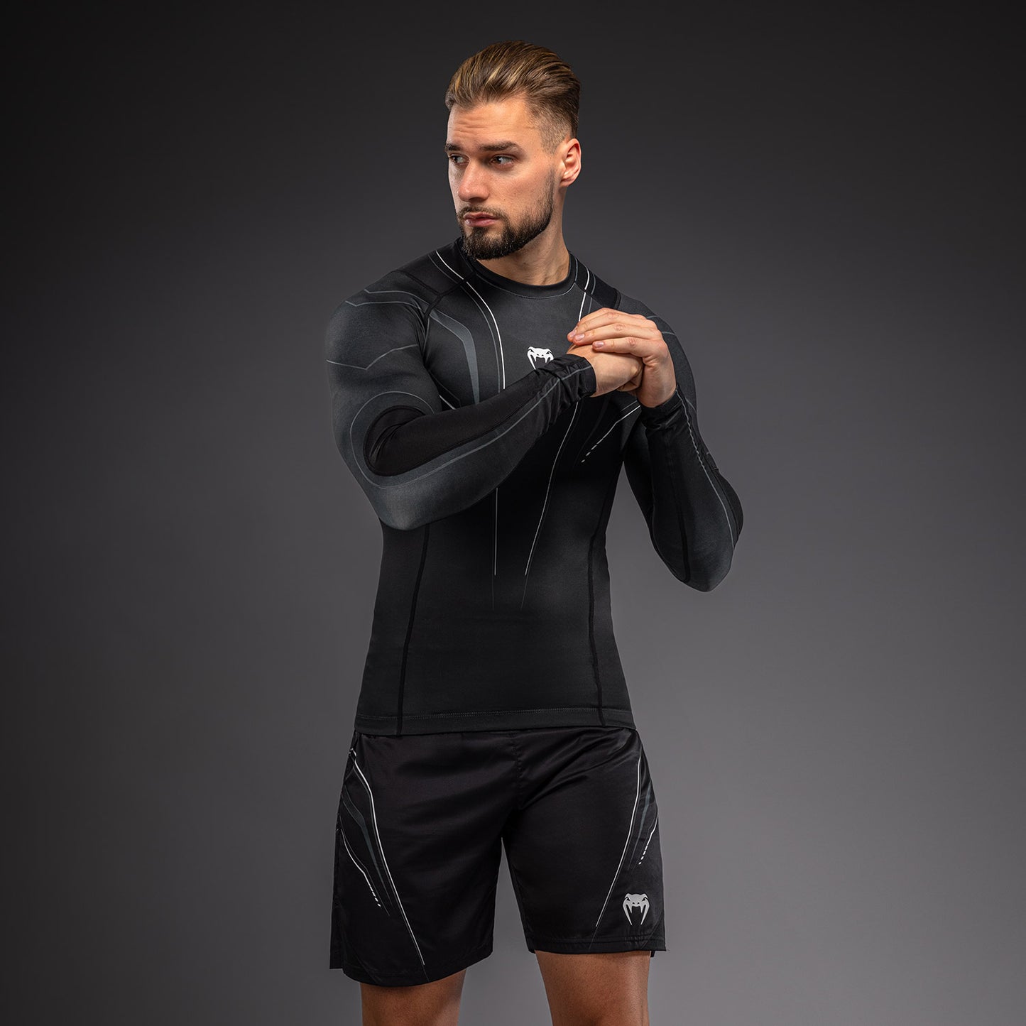 Venum Streamline Long Sleeve Rashguard - Black/White