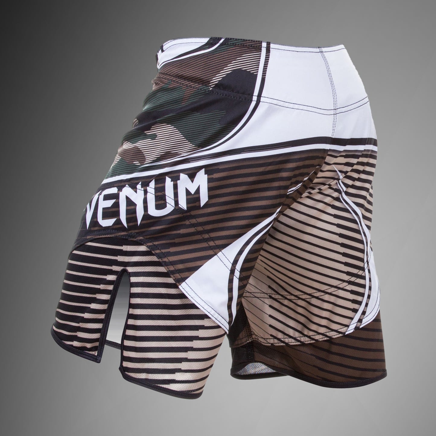 Venum Camo Hero Fightshorts - Green/Brown