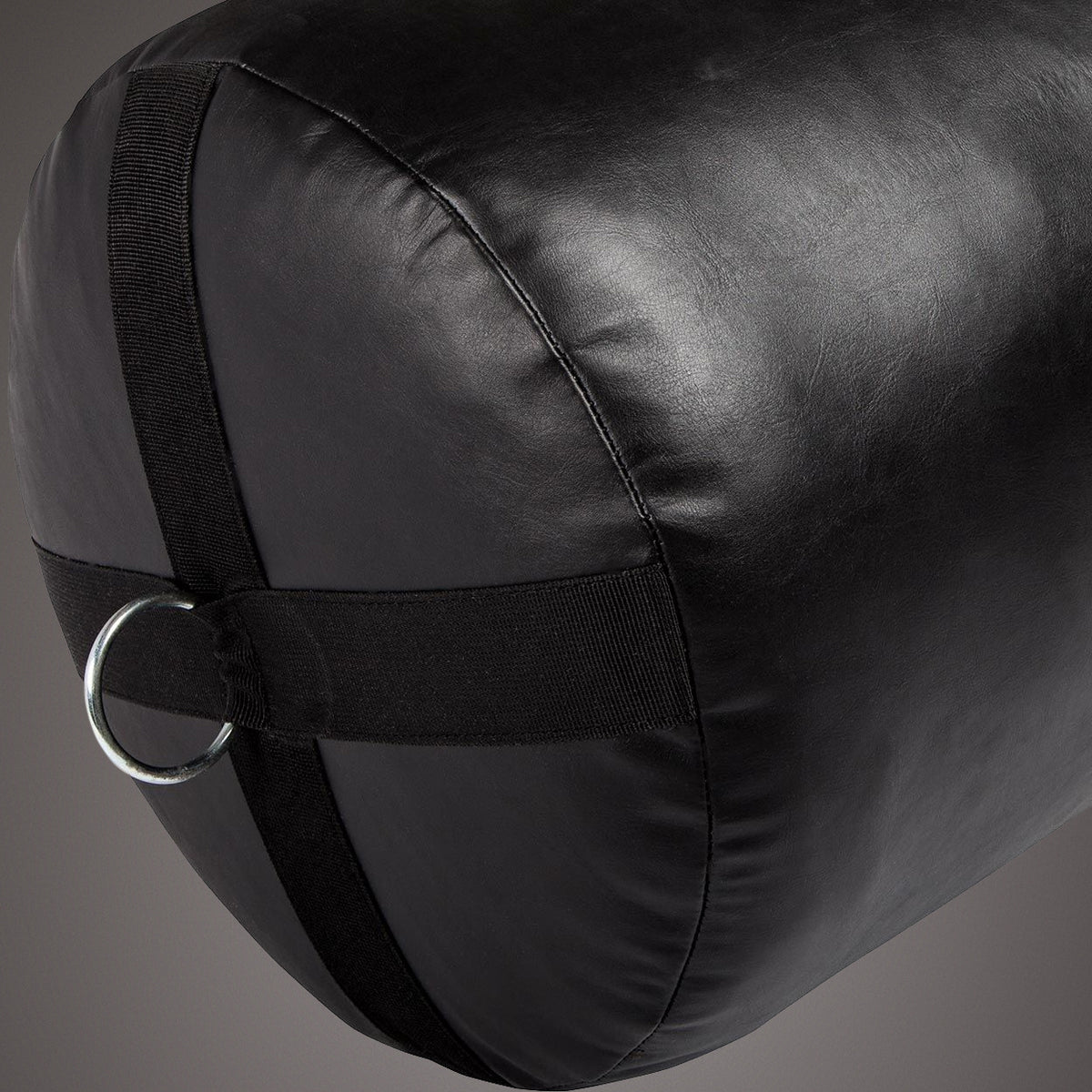 Venum Challenger Heavy bag + Ceiling Hook - Black/White - Filled - 150cm