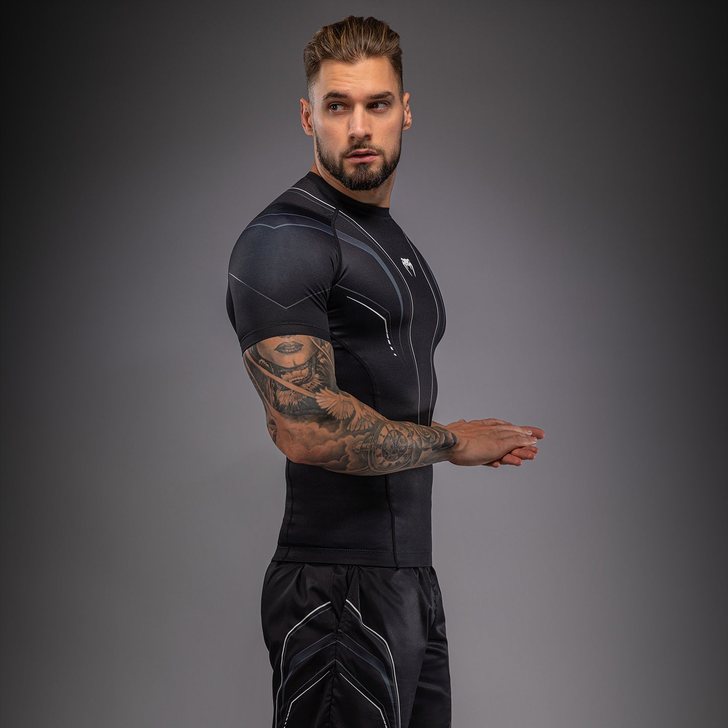 Venum Streamline Short Sleeve Rashguard - Black/White