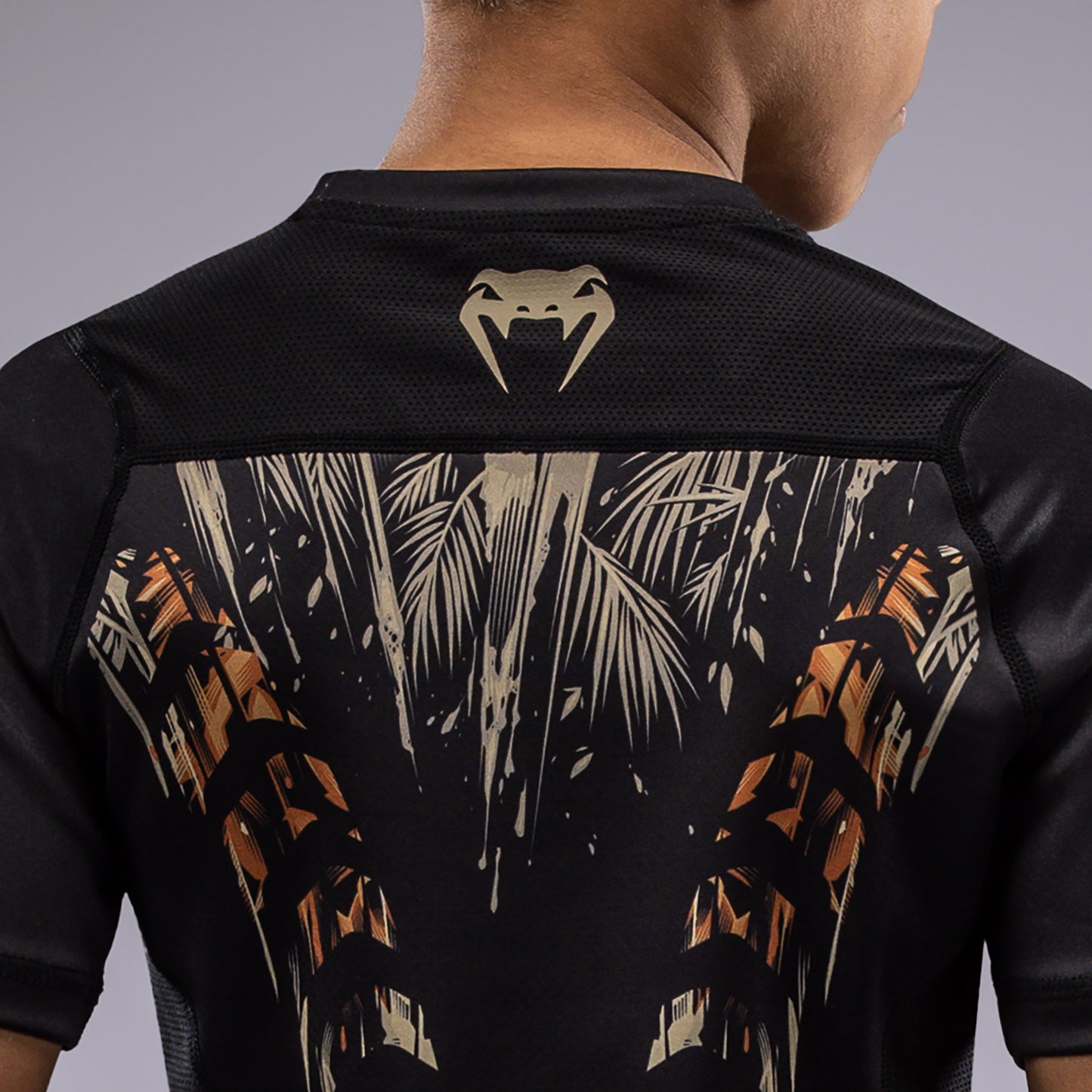 Venum Tiger Kids Short Sleeve Rashguard - Black/Neon Orange