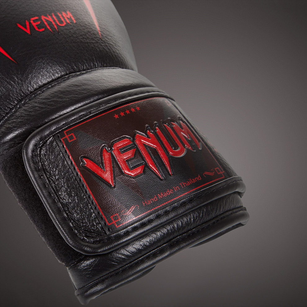 Venum Giant 3.0 Boxing Gloves - Nappa Leather Black Devil