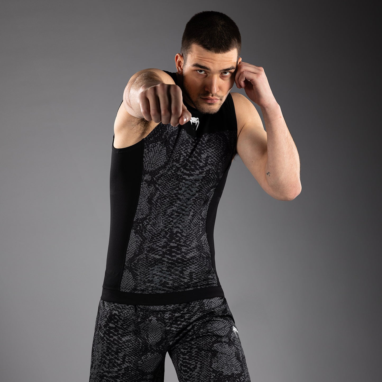 Venum G-Fit Scales Sleeveless Rashguard - Black/ Charcoal Grey