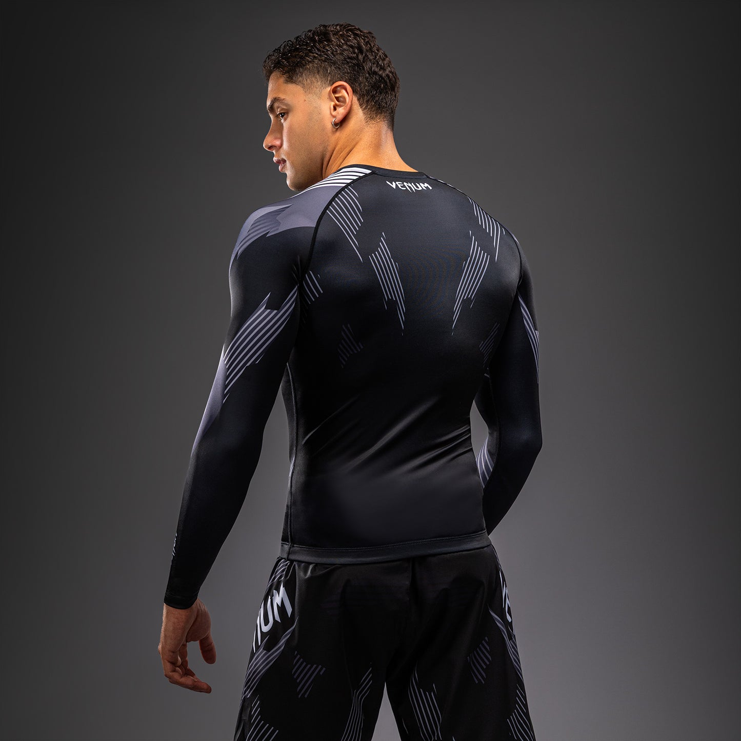 Venum No-Gi 6.0 Long Sleeve Rashguard - Black/White