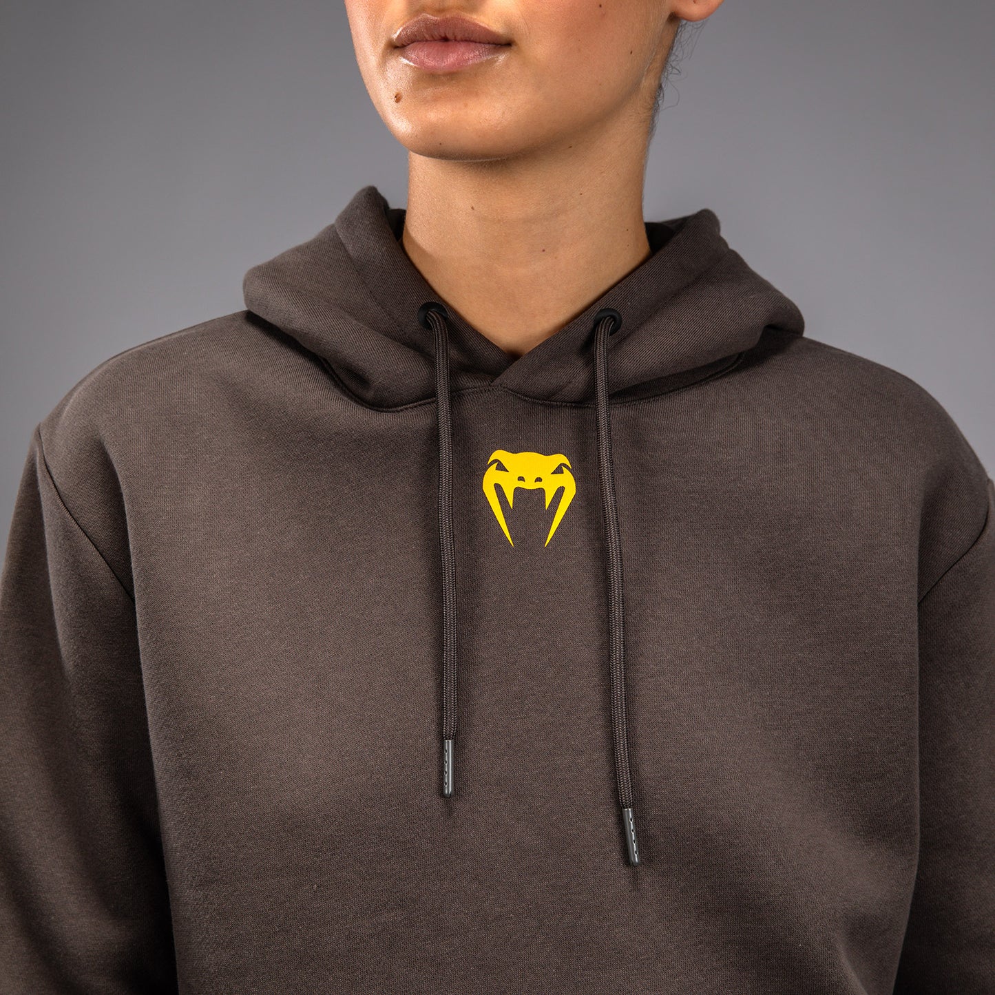 UFC Fusion by Venum Fight Week Women’s Pullover Hoodie - Solid Earthen Brown