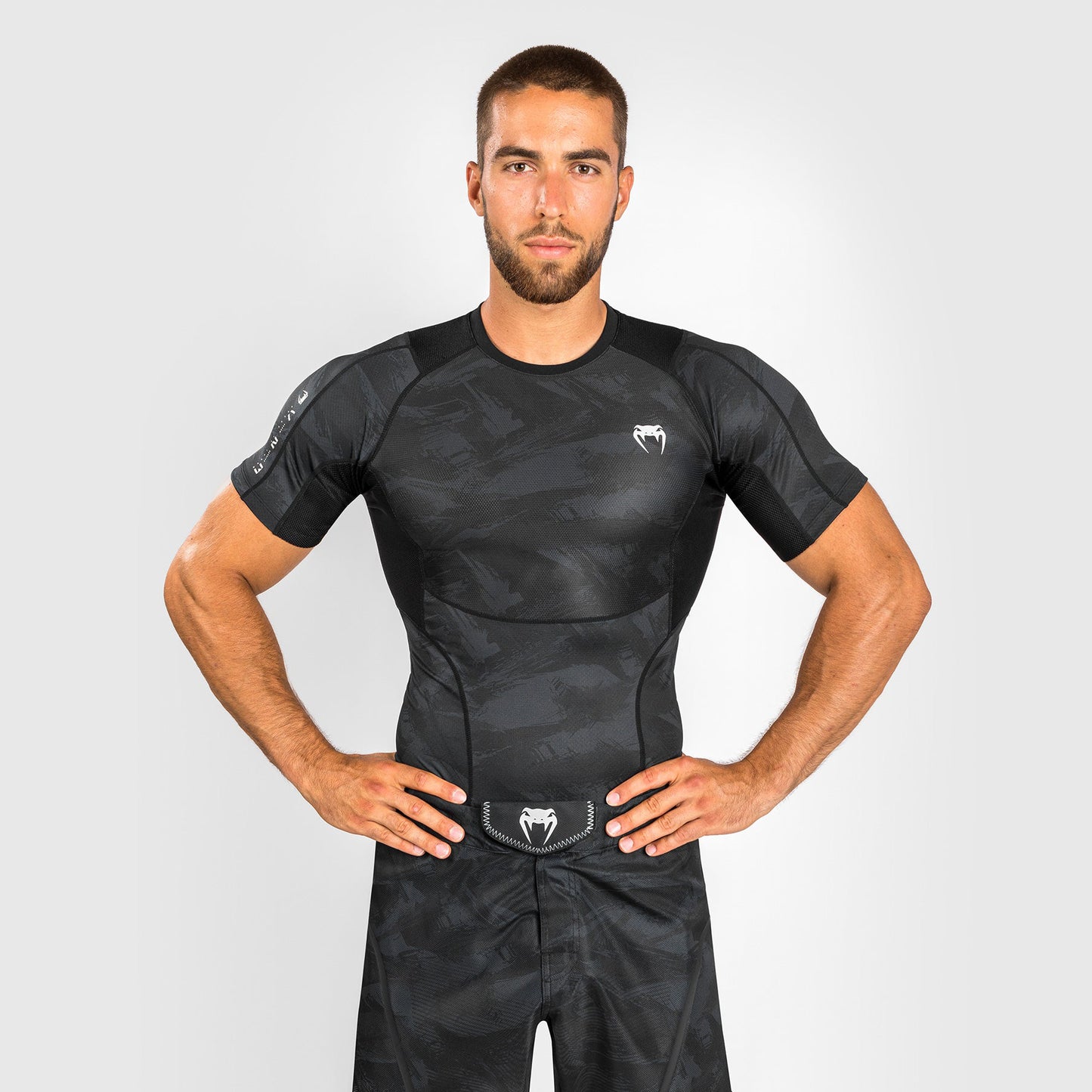 Venum Electron 3.0 Rashguard - Short Sleeves - Black