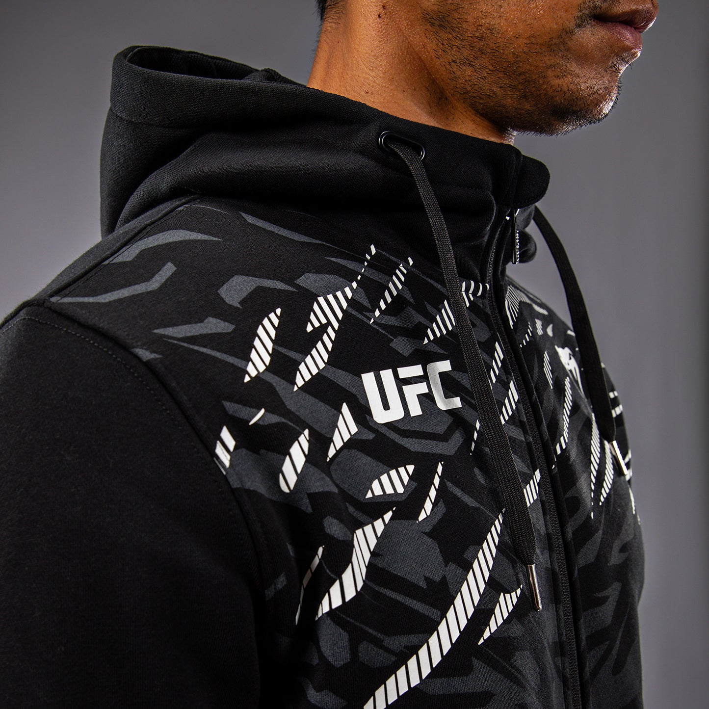 UFC Fusion by Venum Men’s Replica Zip Hoodie - Black