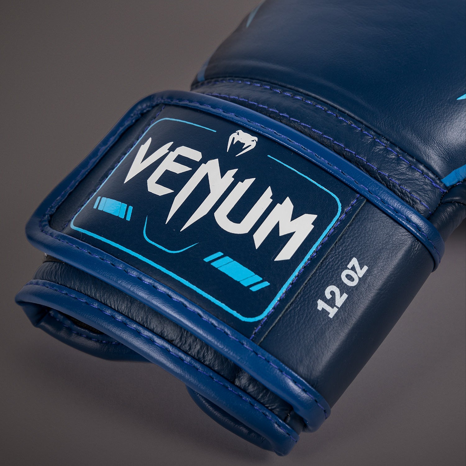 Venum x Top Rank Original ハンマー ボクシンググローブ Venum x Top Rank Original Hammer Boxing Gloves - Navy Blue - Venum
