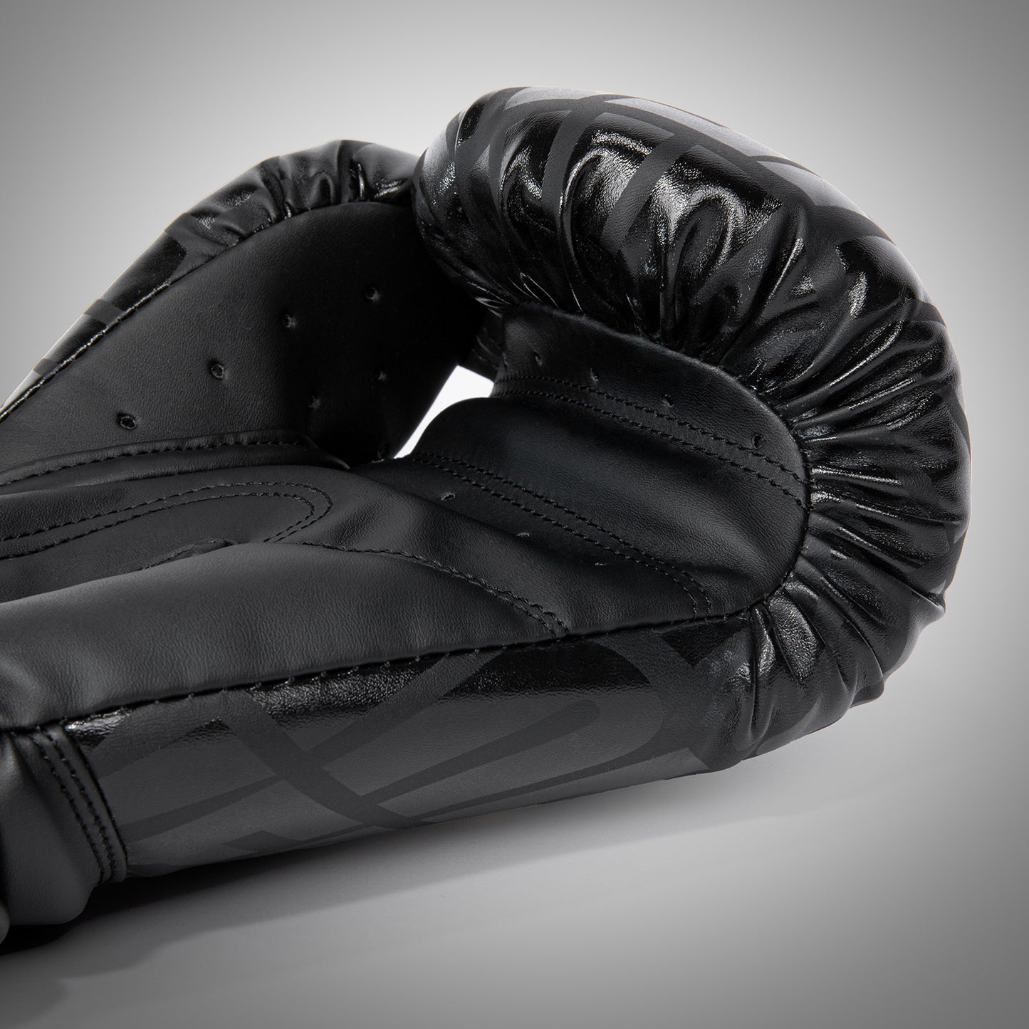 Venum Contender 1.5 XT Boxing Gloves - Black/Gold