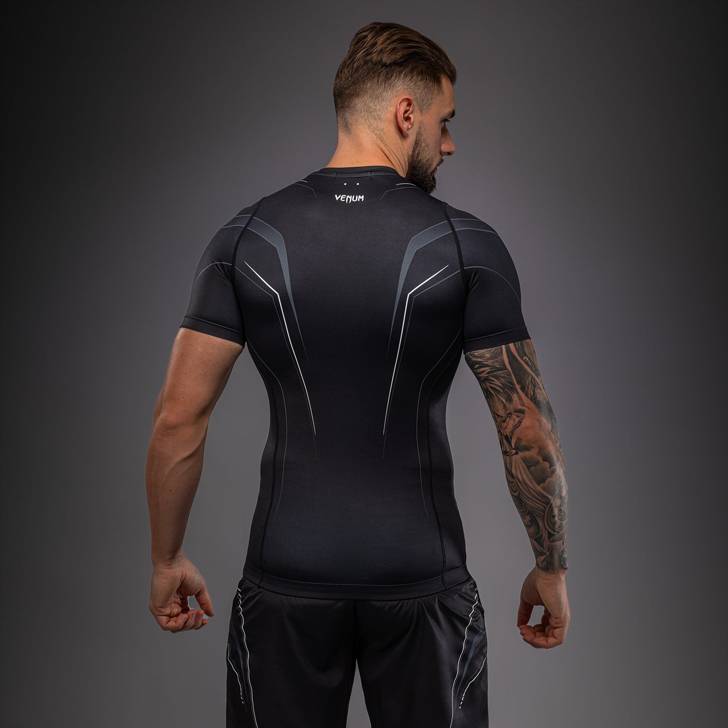 Venum Streamline Short Sleeve Rashguard - Black/White