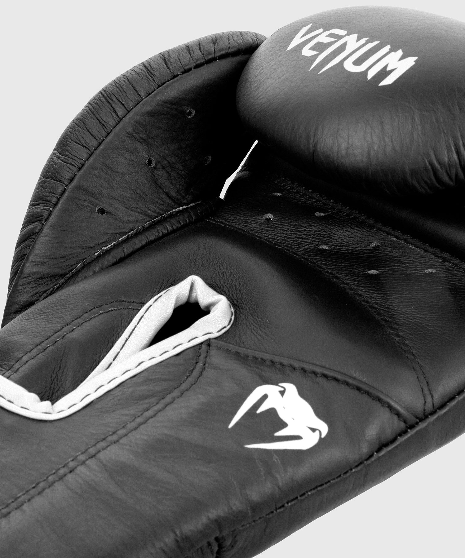 ボクシング VENUM GIANT 2.0 PRO BOXING GLOVES 12oz Venum Giant 2.0 Pro Boxing Gloves Velcro - Black/Red - Venum