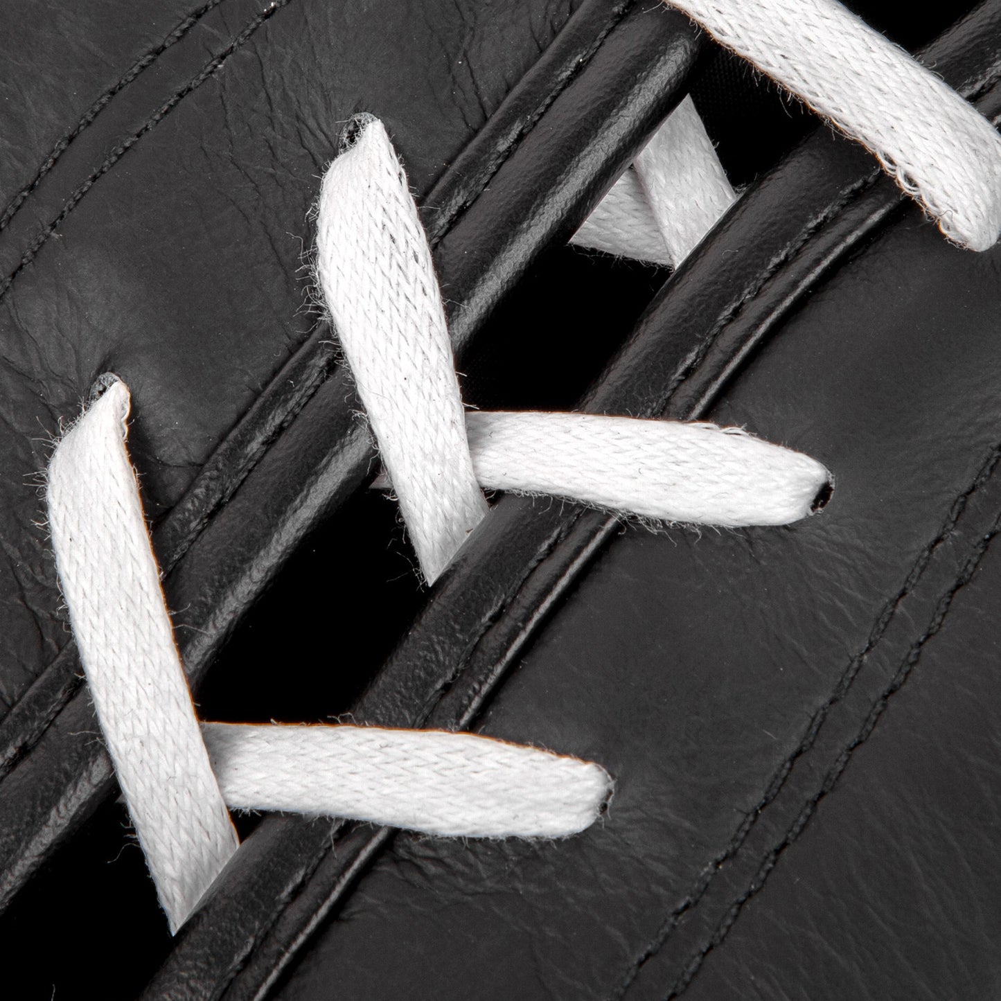 Venum Hammer Pro Boxing Gloves with Laces - Black/White