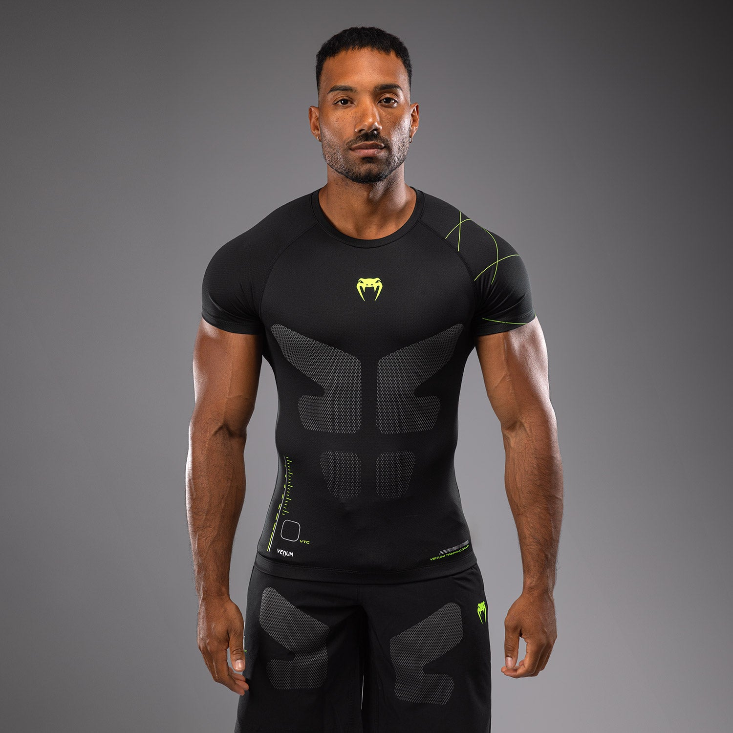 Venum Training Camp 4.0 Short Sleeve Rashguard - Black/Neon Green 