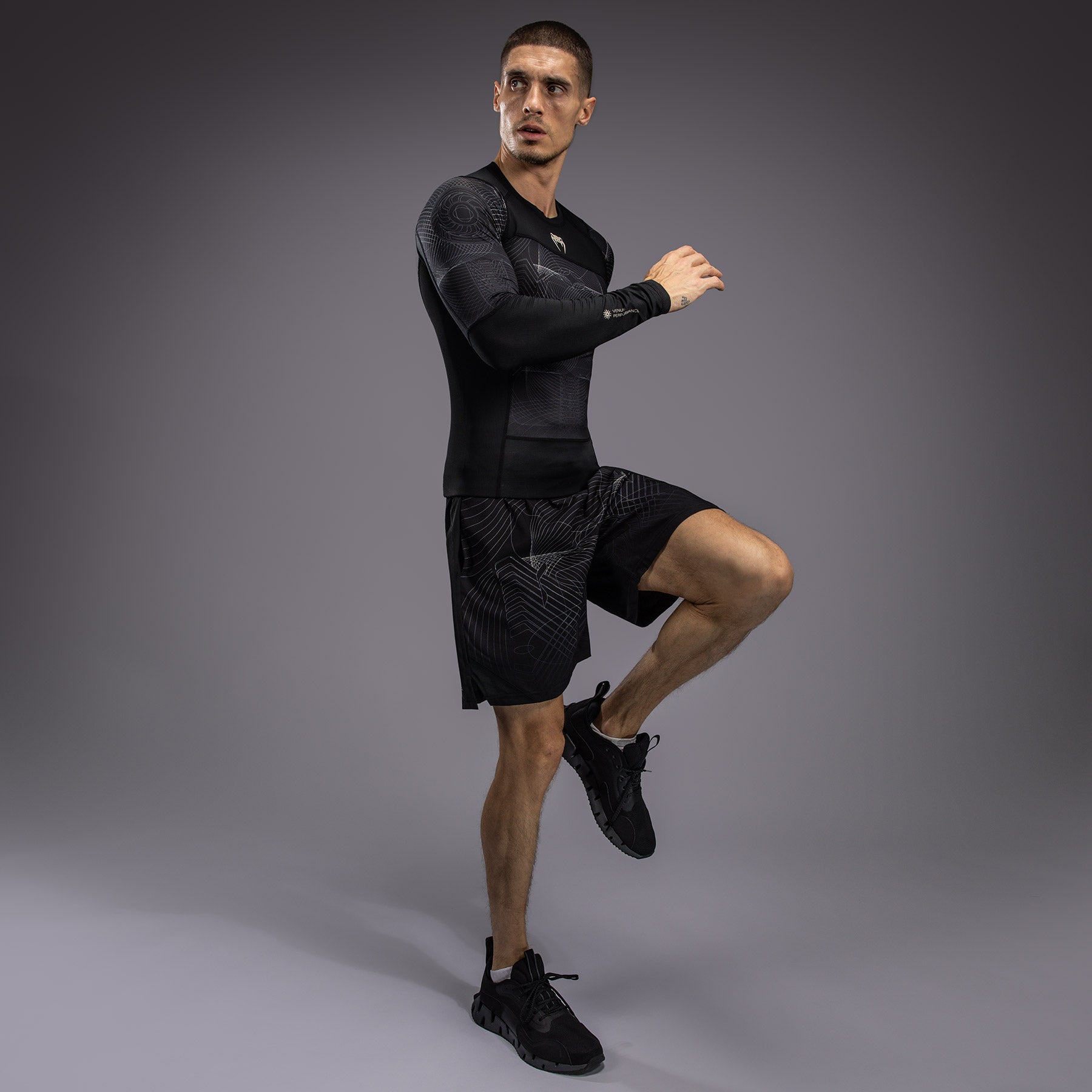 VENUM G-Fit AIR Rashguard/kompresjonstrøye Med Lange Ermer
