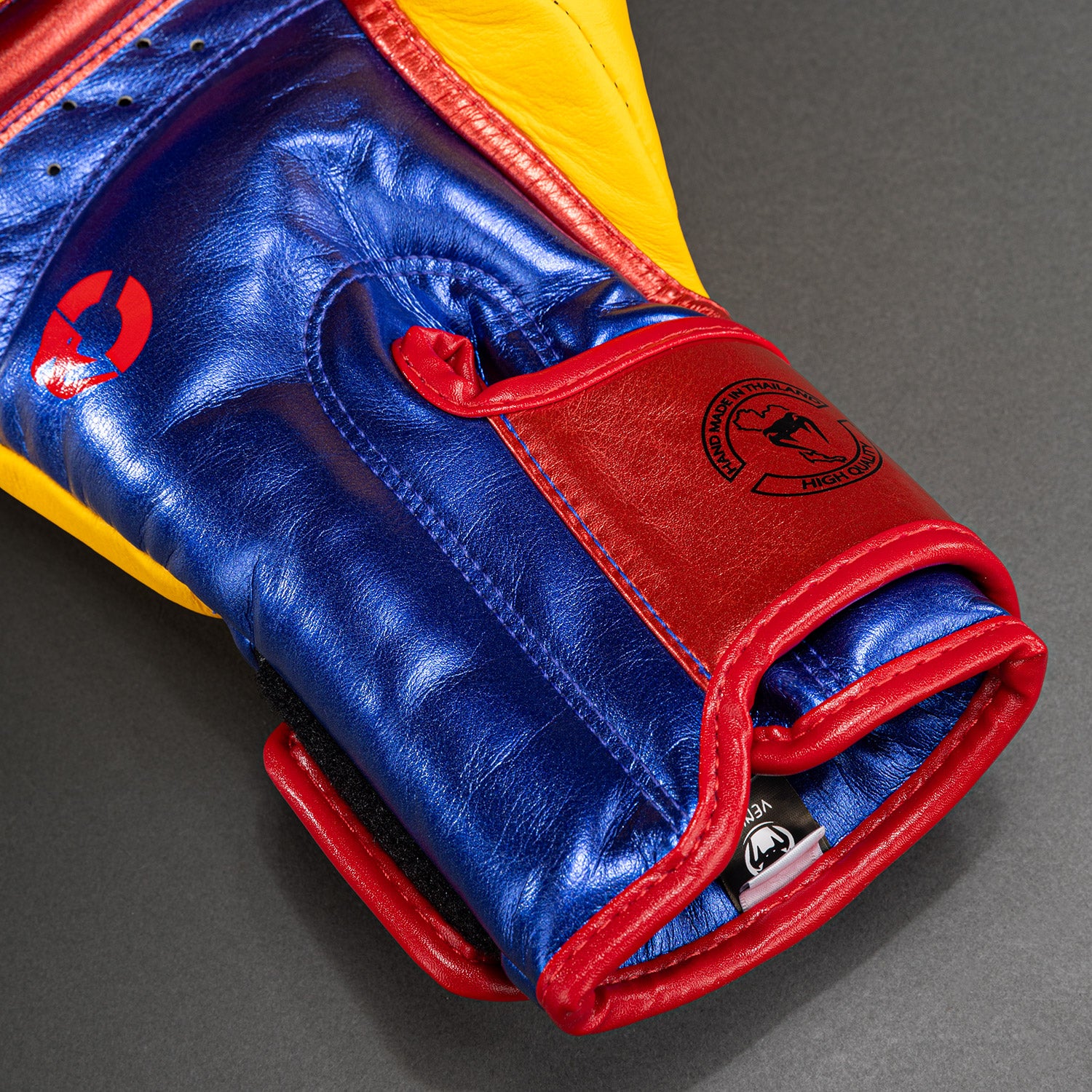 Venum Giant 3.0 Boxing Gloves - Yellow/Blue/Red - Venum Asia