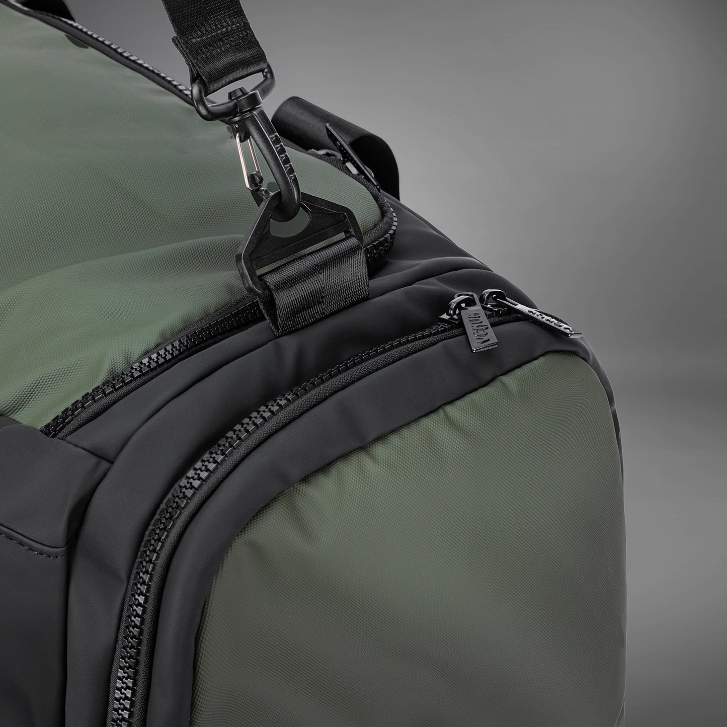 Venum Evo 2 Trainer Lite Duffle Bag - Black/Khaki