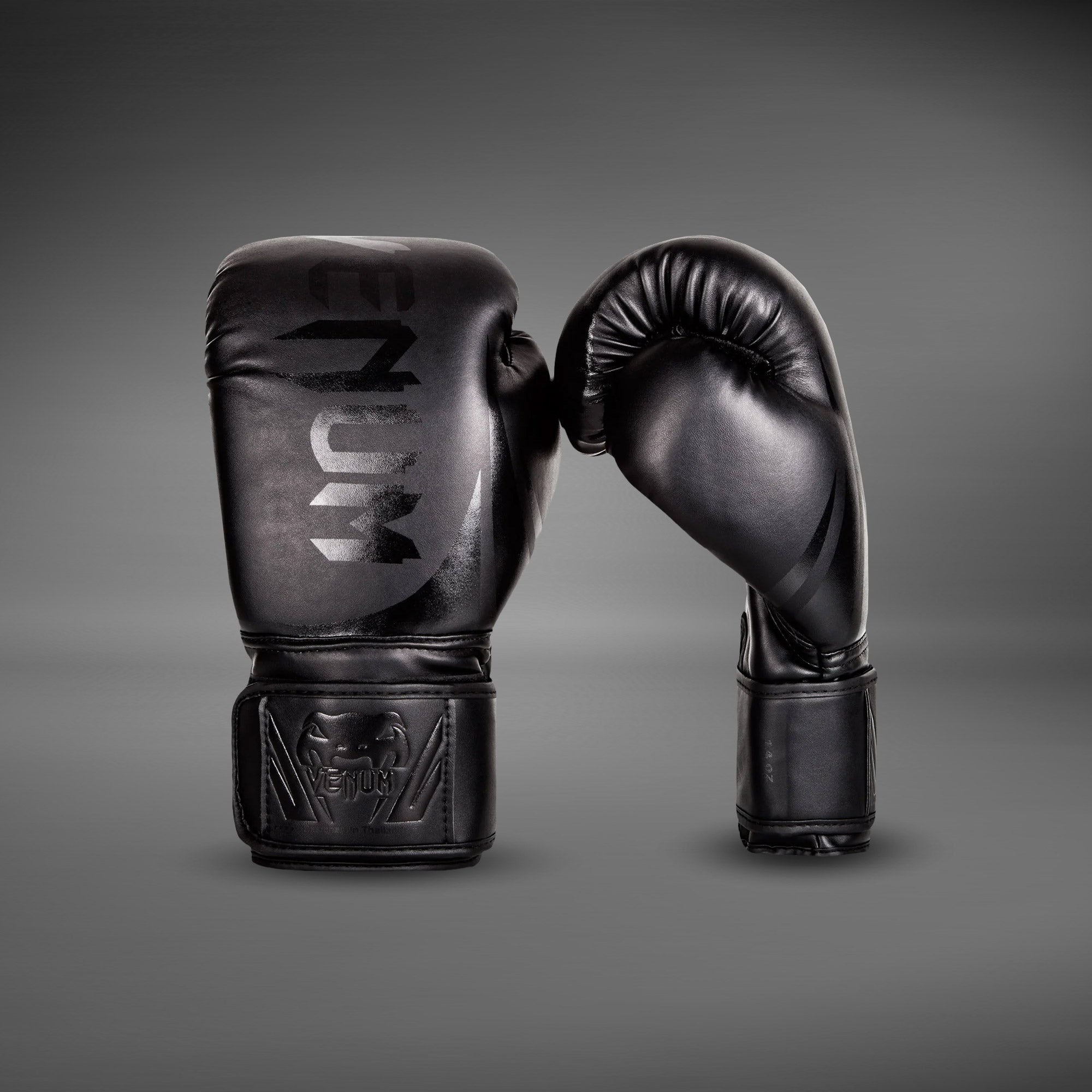 ボクシング Venum Challenger 2.0 Boxing Gloves 10oz Venum Challenger 2.0 Boxing Gloves - Black/Black - Venum Asia