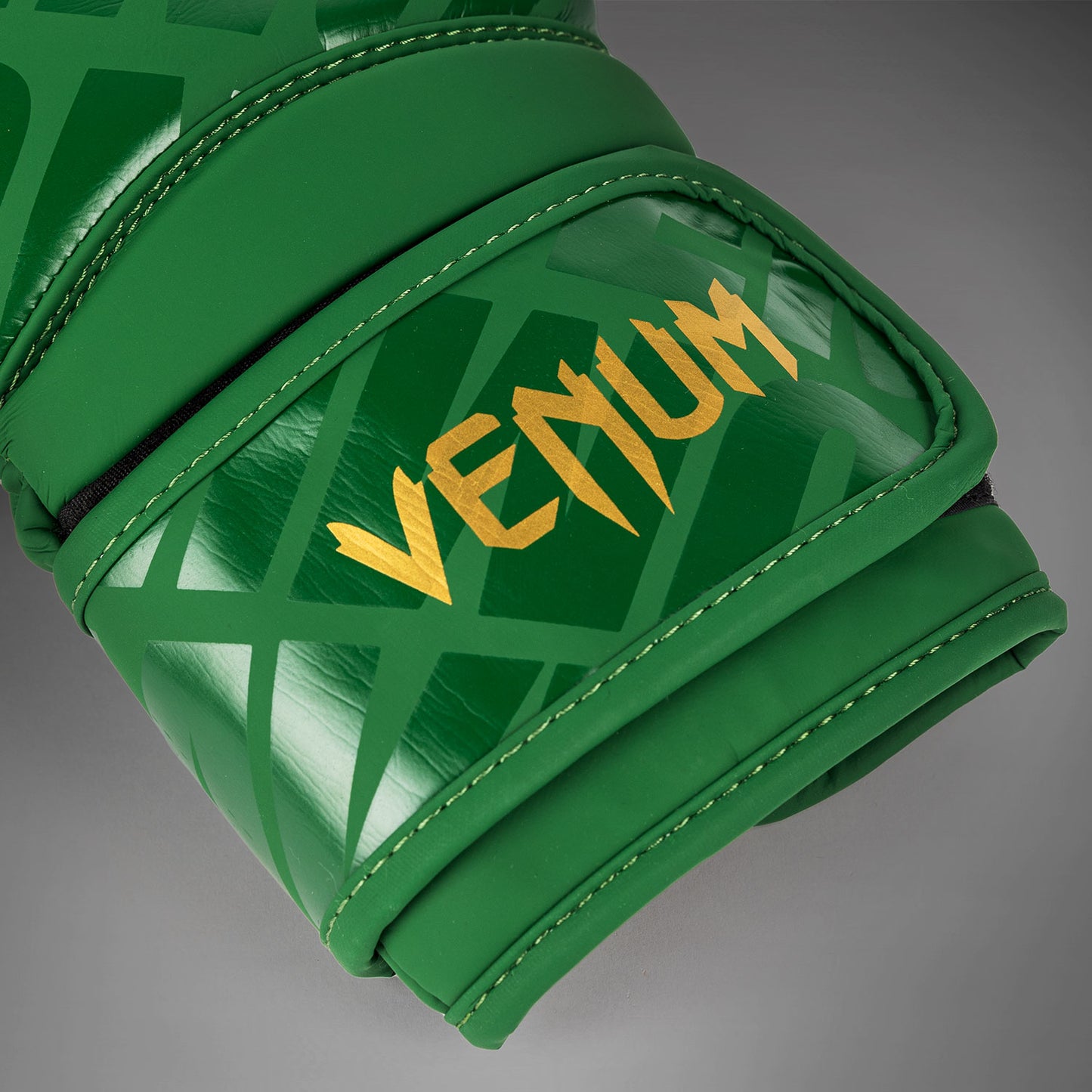 Venum Contender 1.5 XT Boxing Gloves - Forest Green