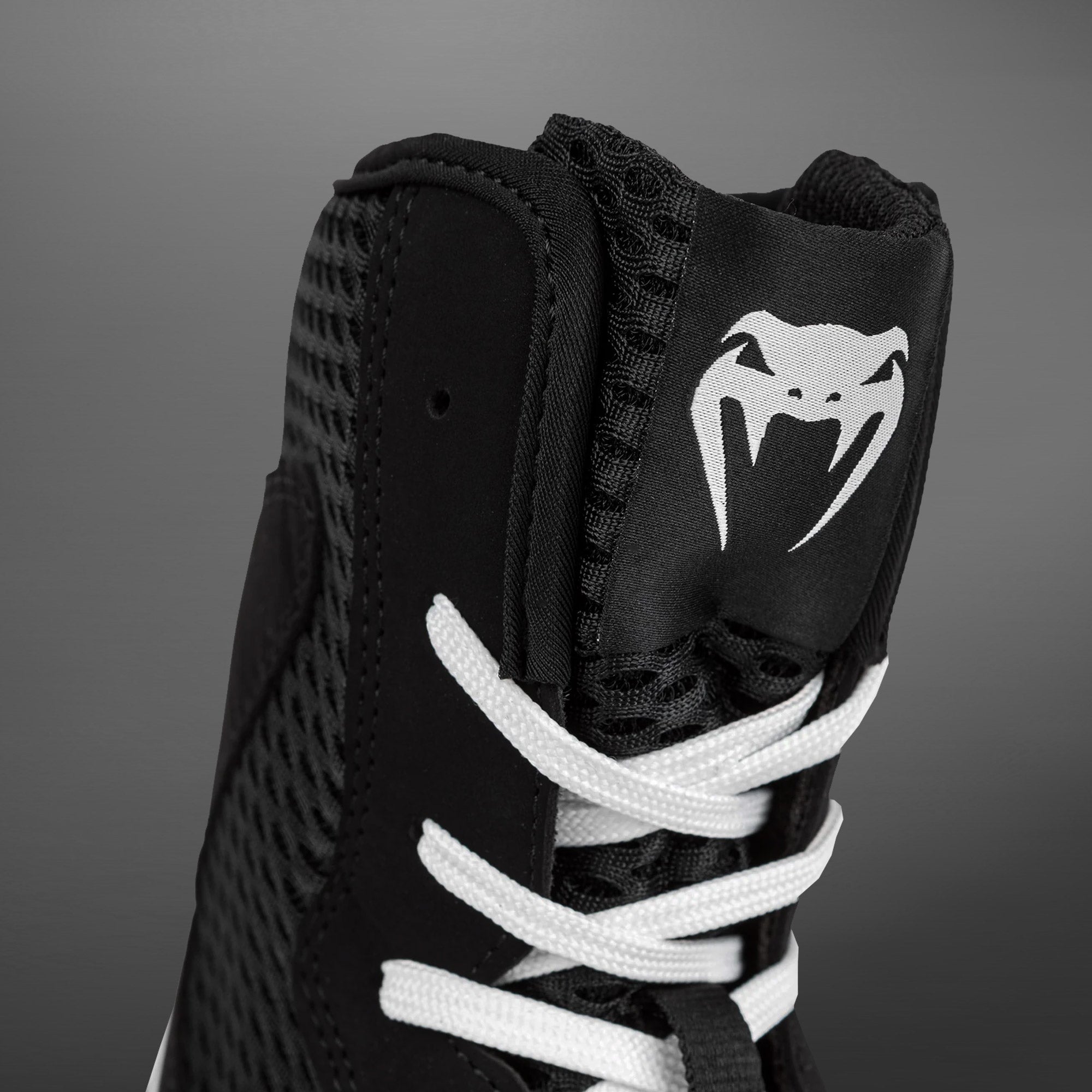 Venum Contender Boxing Shoes - Black/White - Venum Asia