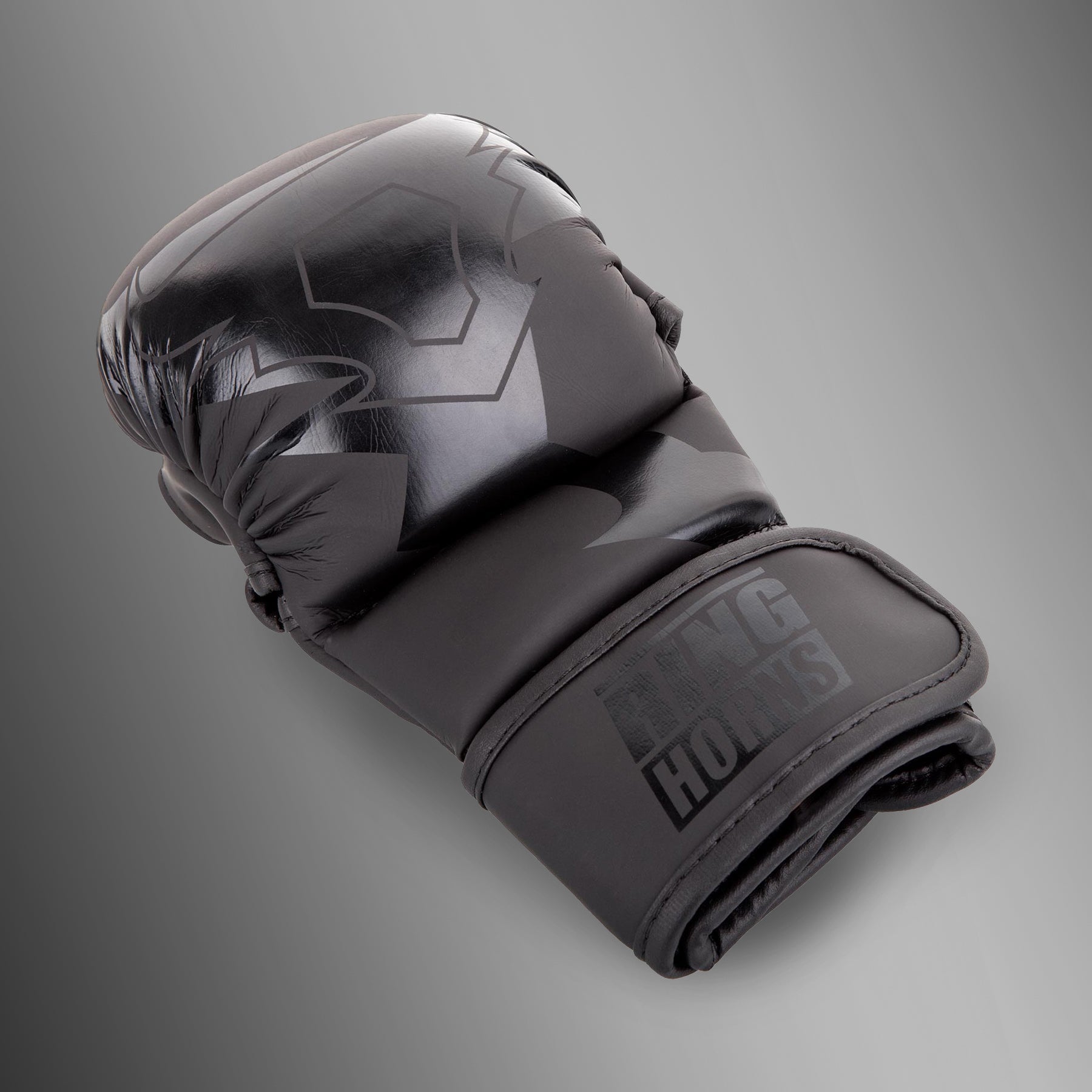 Ringhorns Charger by Venum Sparring Gloves - Black/Black - Venum Asia
