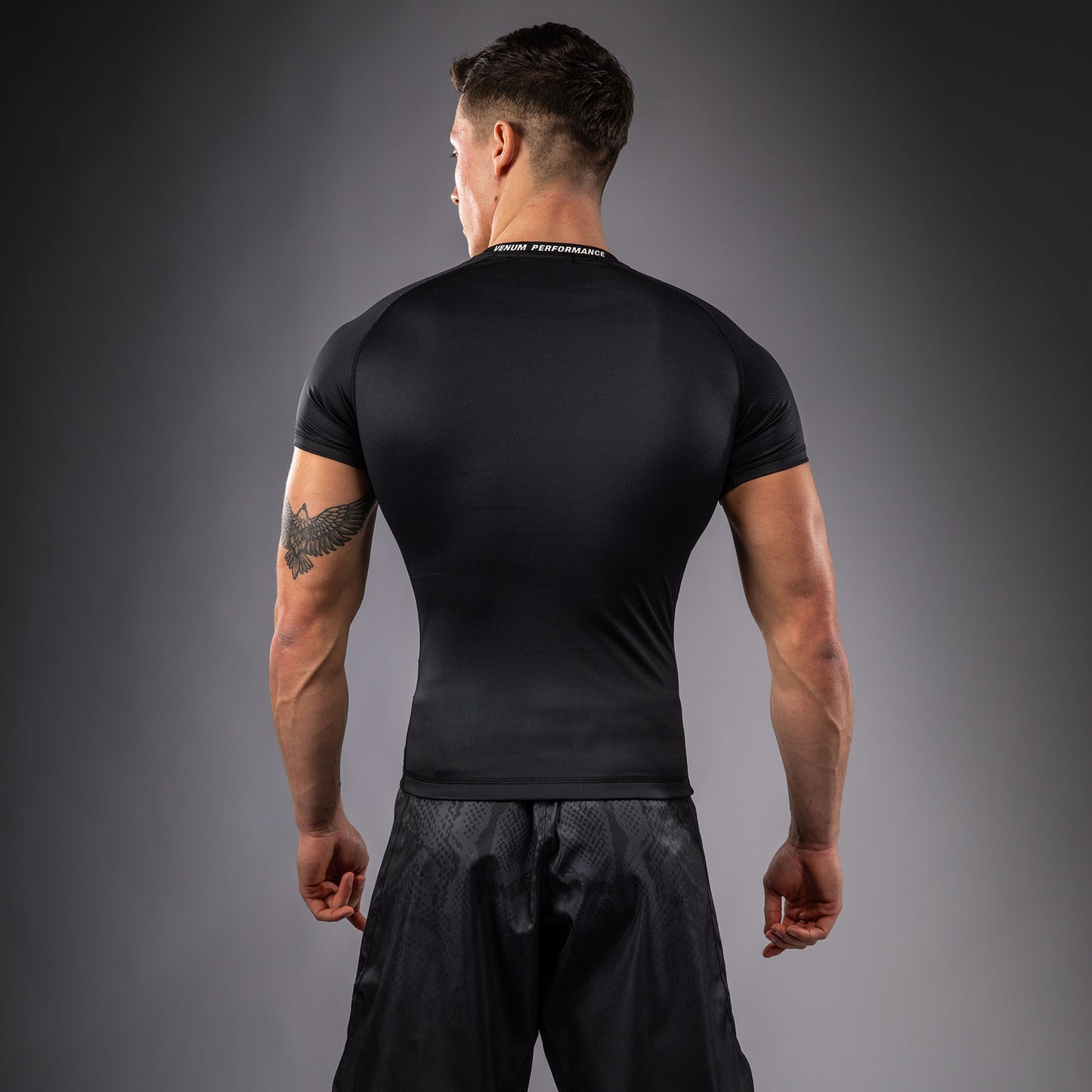 Venum Edge short sleeves Rashguard - Black/Sand
