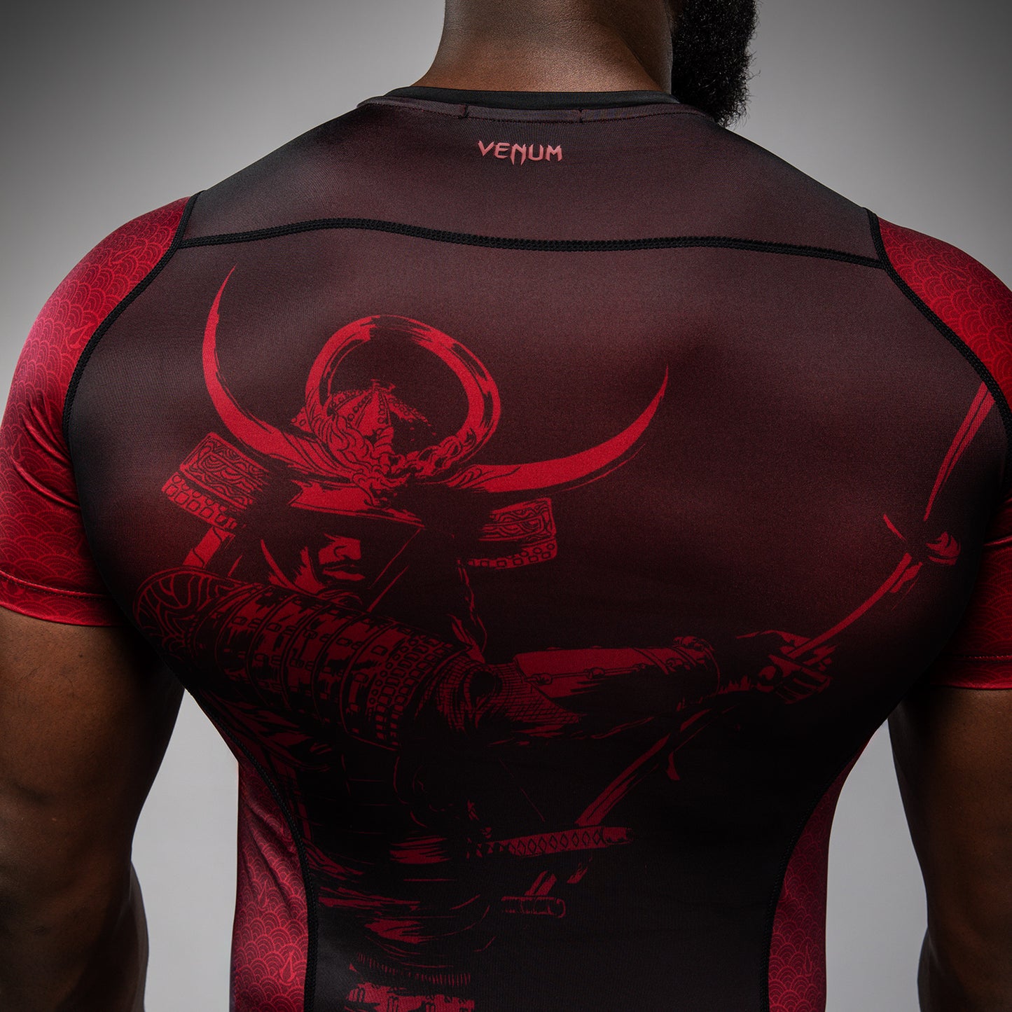 Venum x Assassin’s Creed Shadows Men’s Short Sleeve Rashguard - Burgundy/Black