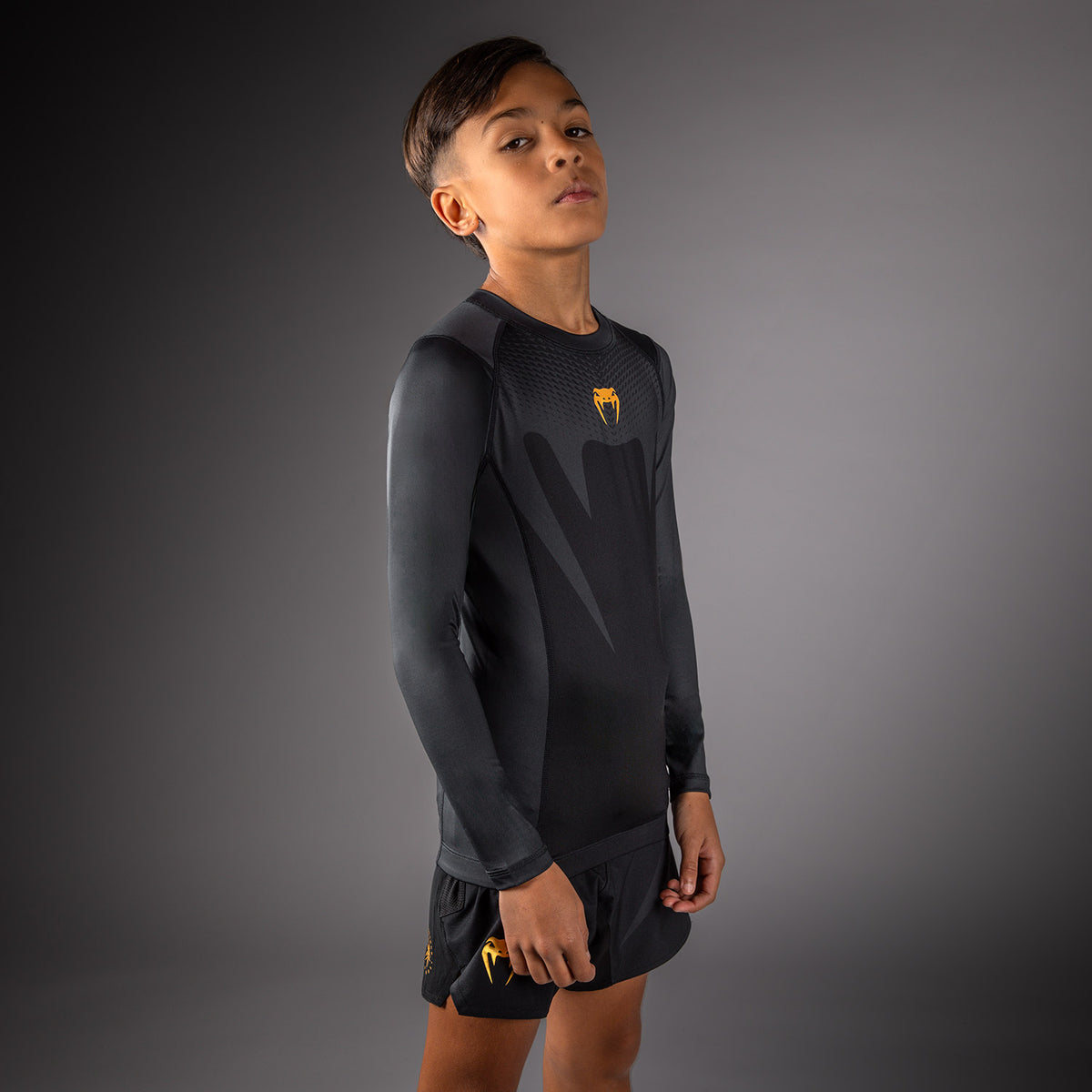 Venum Attack Long Sleeve Rashguard for Kids - Black/Gold