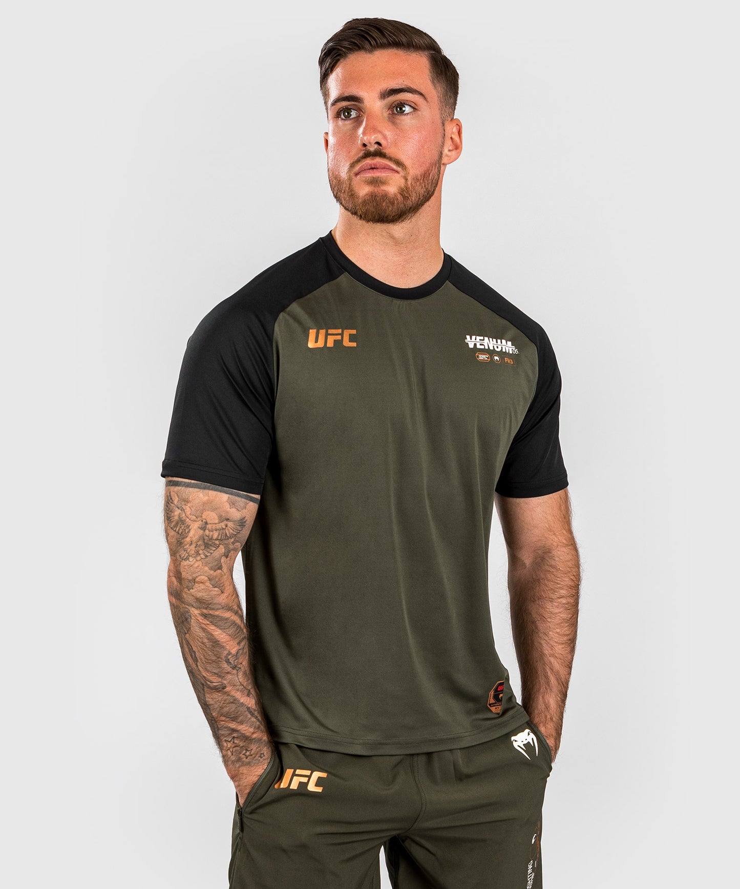 UFC Autenthic Adrenaline Fight Week By Venum Men Dry Tech T-shirt - Khaki/Bronze