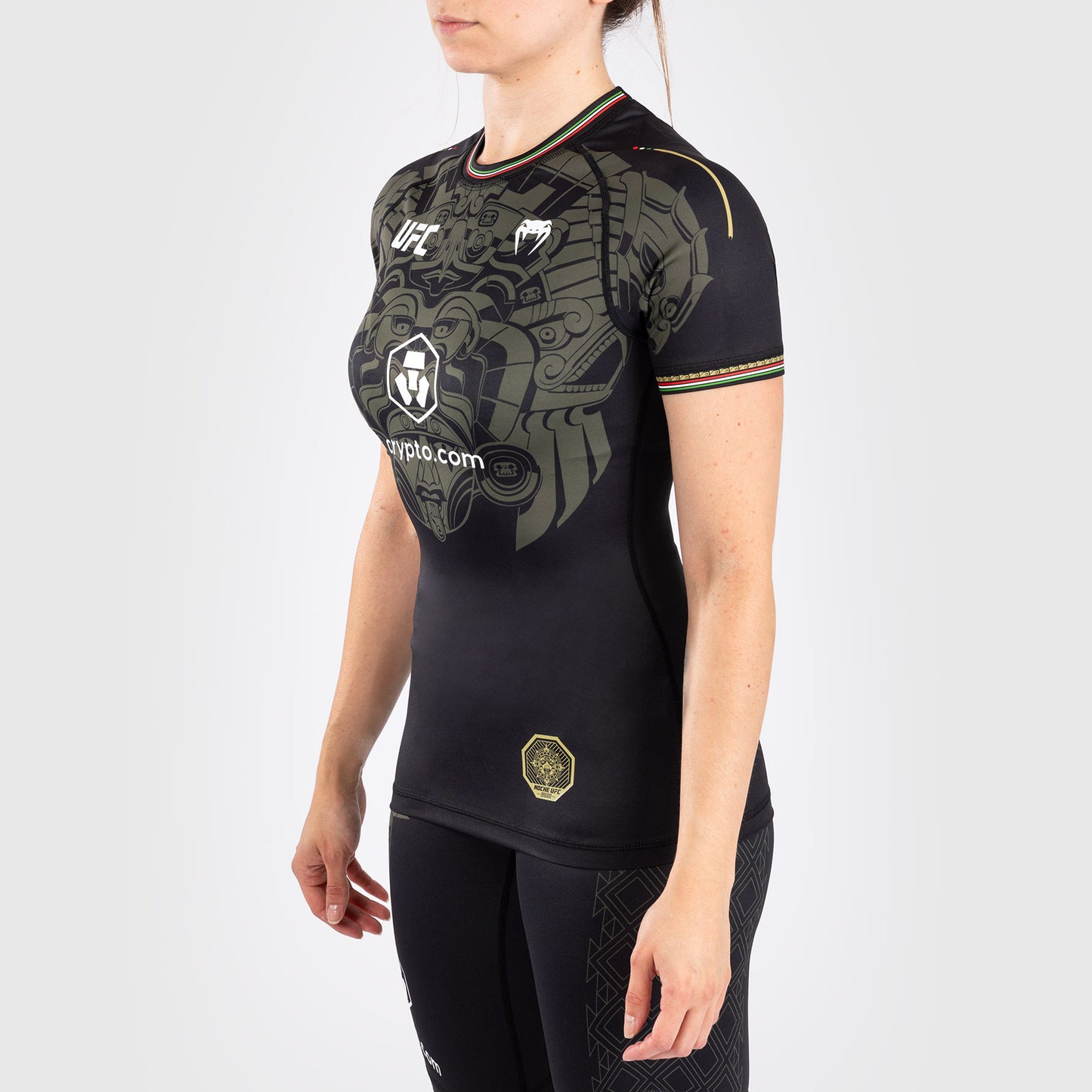 Noche UFC By Venum Authentic Fight Night Women’s Performance Short Sleeve Rashguard - Black