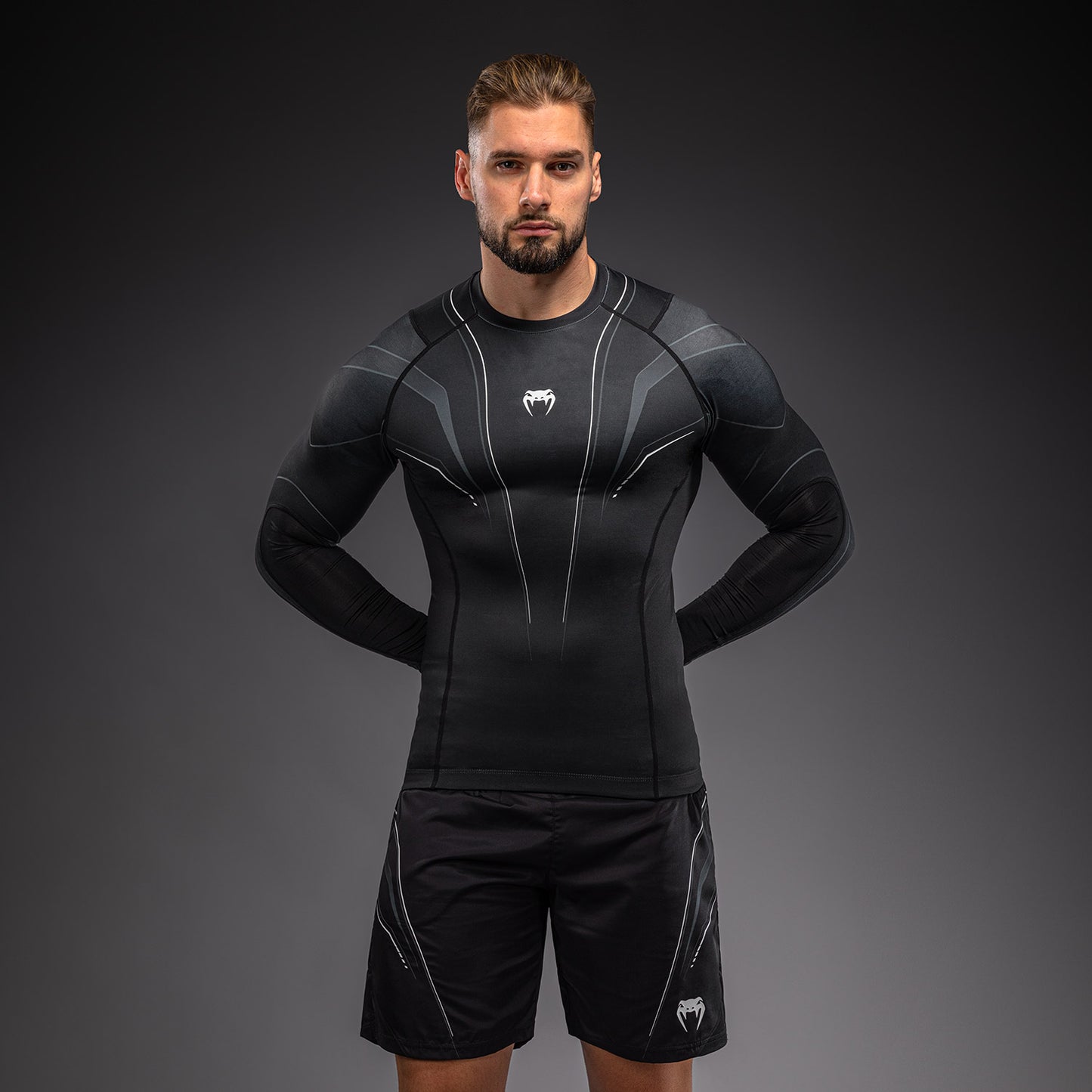 Venum Streamline Long Sleeve Rashguard - Black/White