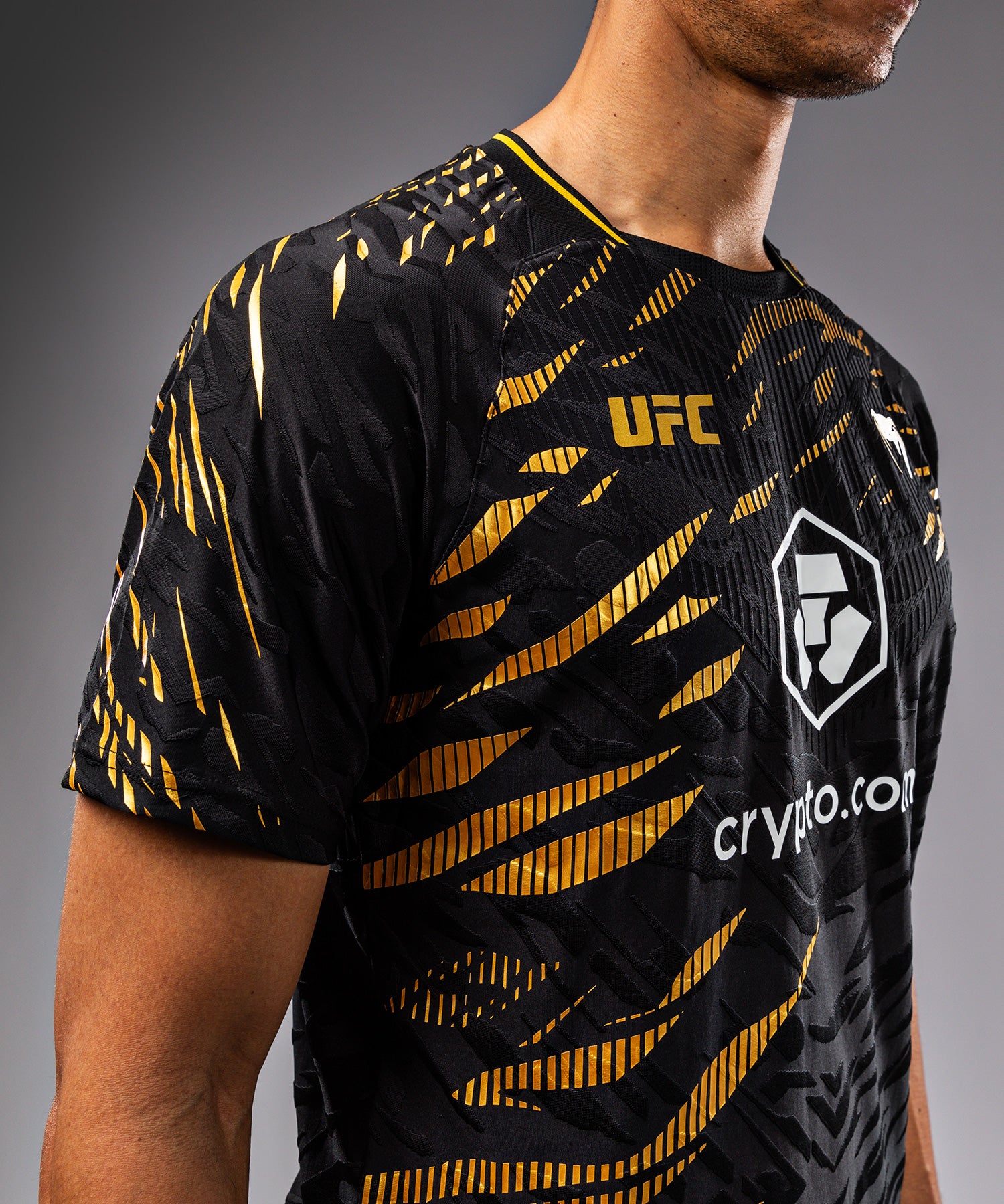 UFC Fusion by Venum Authentic Fight Night Men's Walkout