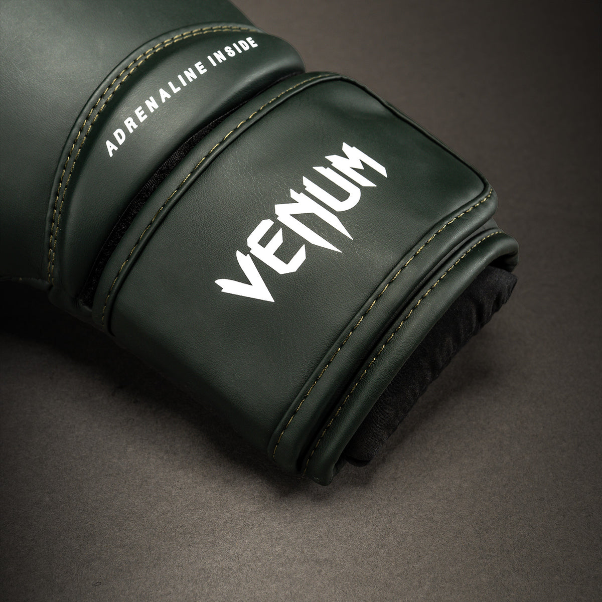 Venum Contender 1.5 Boxing Gloves - Green/White