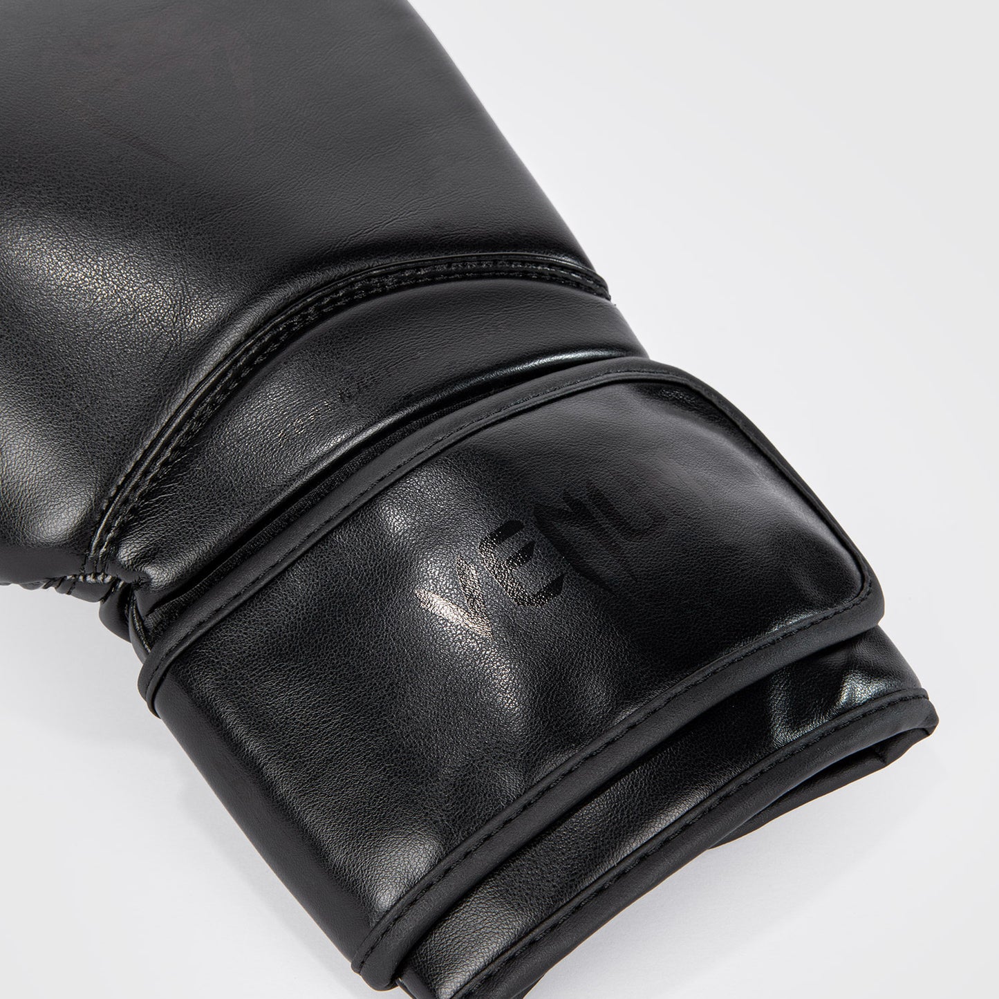 Venum Contender 1.5 Boxing Gloves - Black/Black