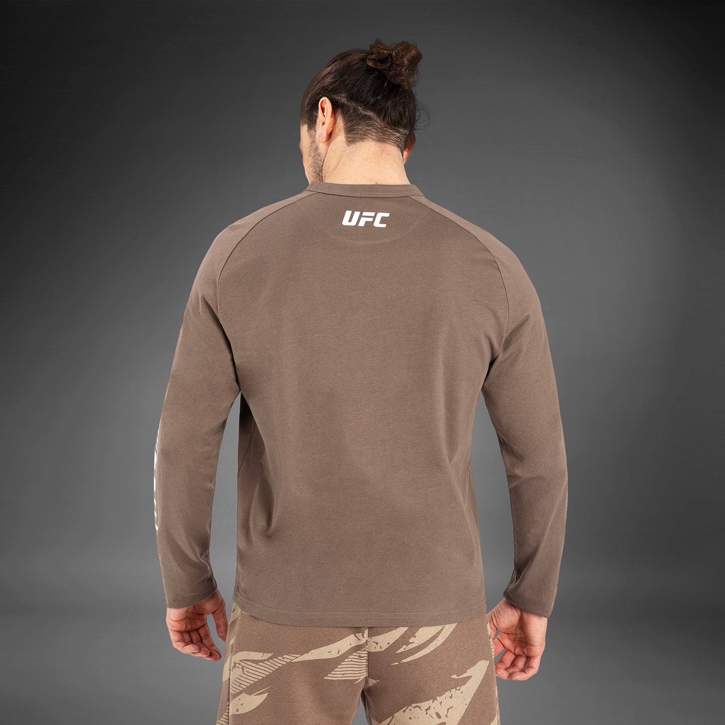 UFC Adrenaline by Venum Fight Week Men’s Long Sleeve T-Shirt - Bronze