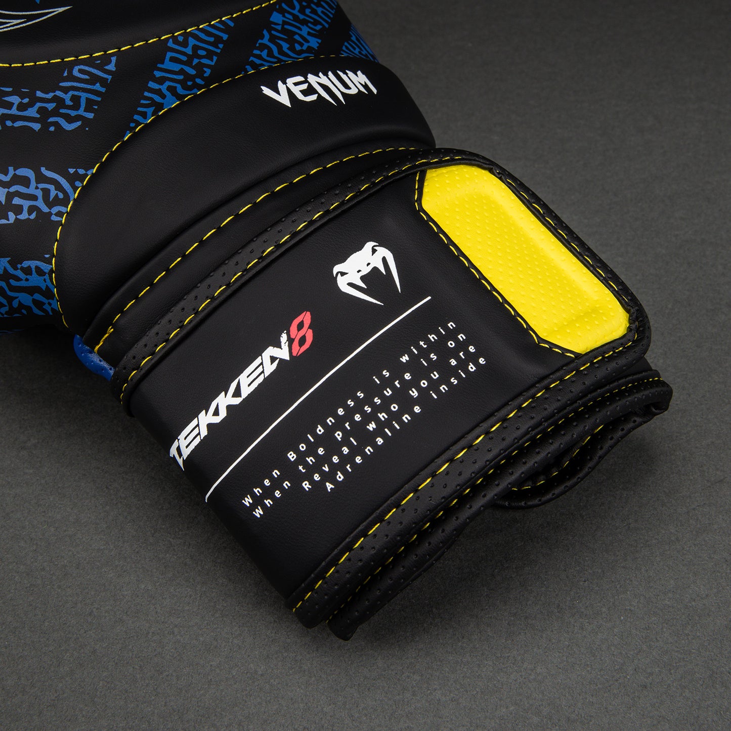 Venum x TEKKEN 8 Boxing Gloves - King - Black/Yellow