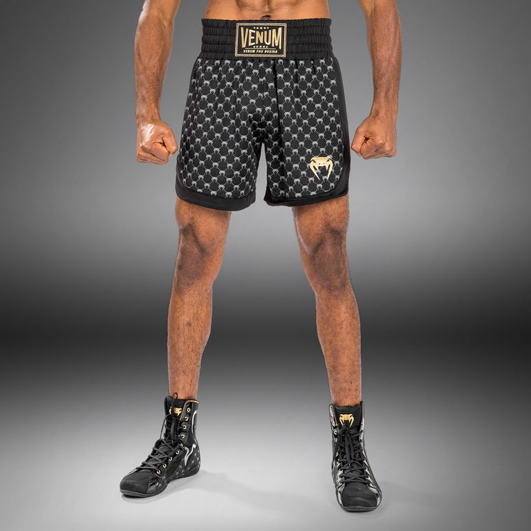 Venum ブラック ショートパンツ　2枚セット Venum Lightning Double Layer Shorts - For Women - Black/Gold