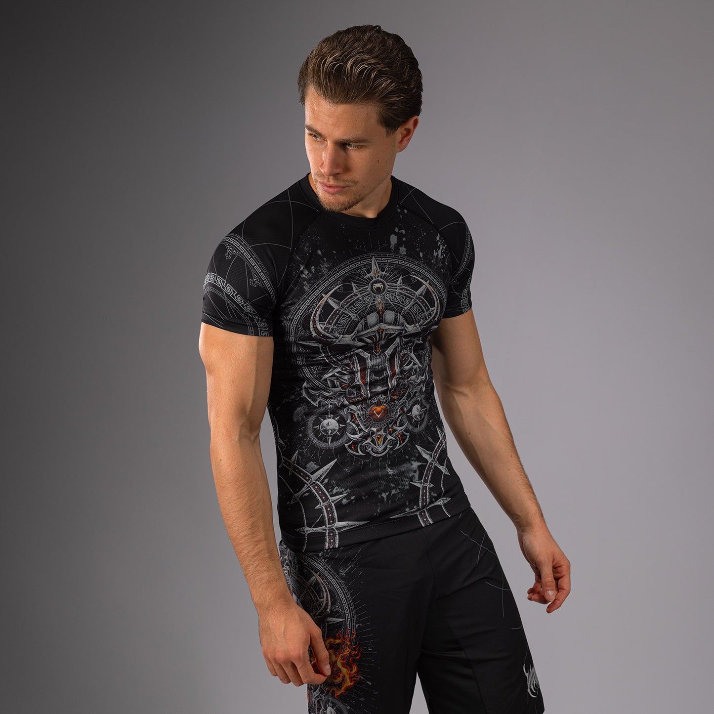 Venum Gladiator 5.0 Men's Short Sleeve Rashguard - Black/Silver